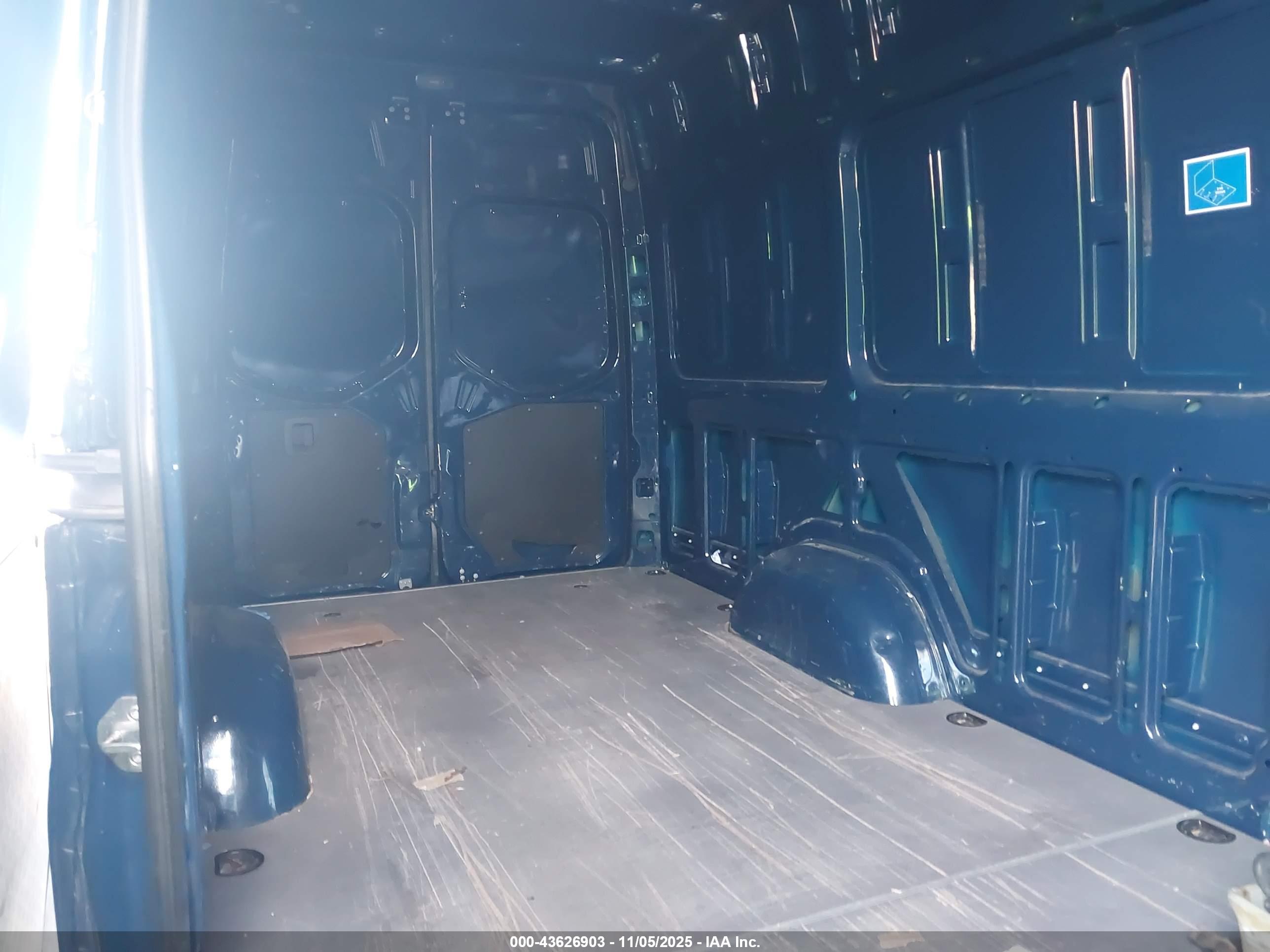 MERCEDES-BENZ SPRINTER image 8