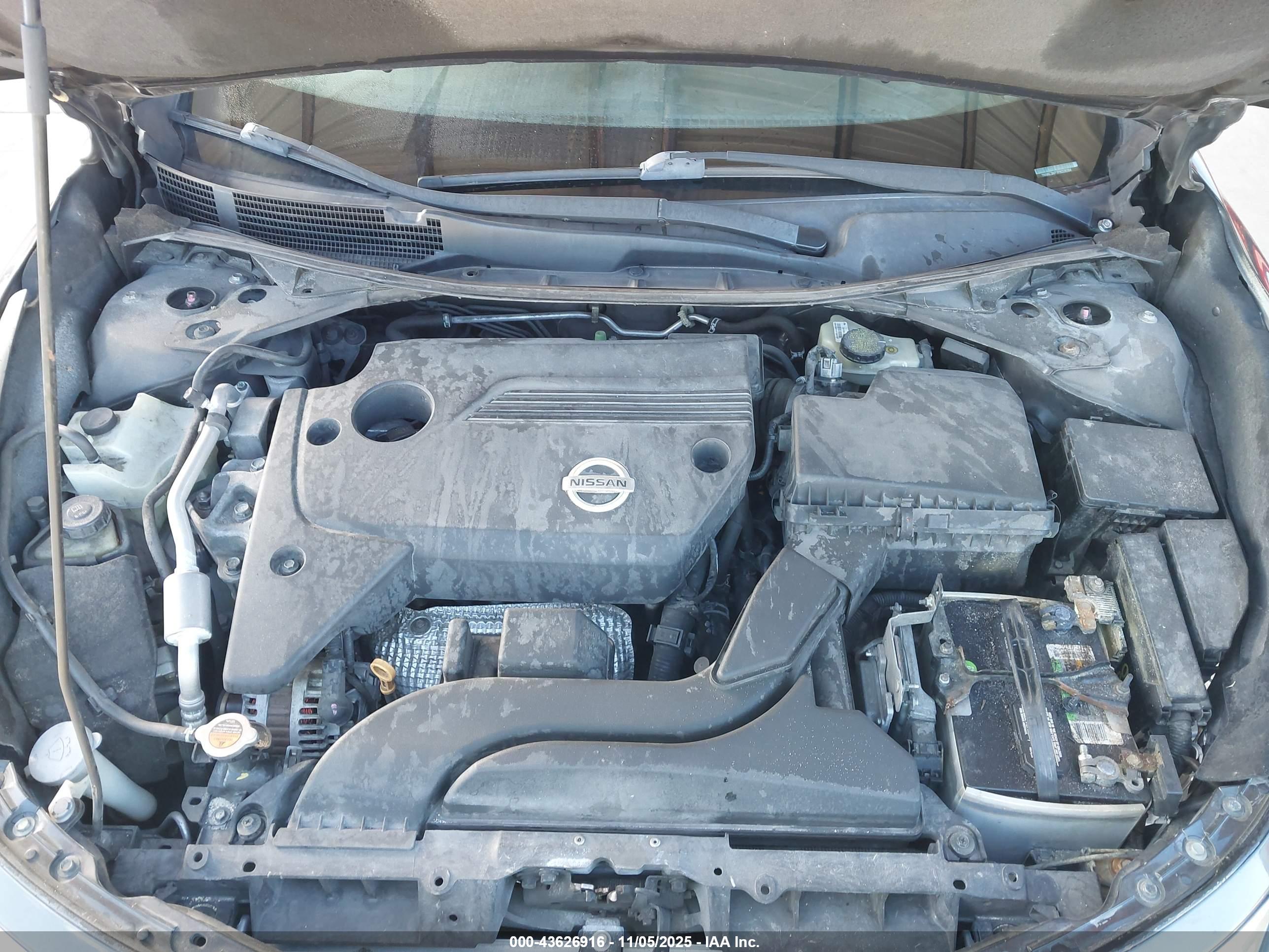 NISSAN ALTIMA image 10