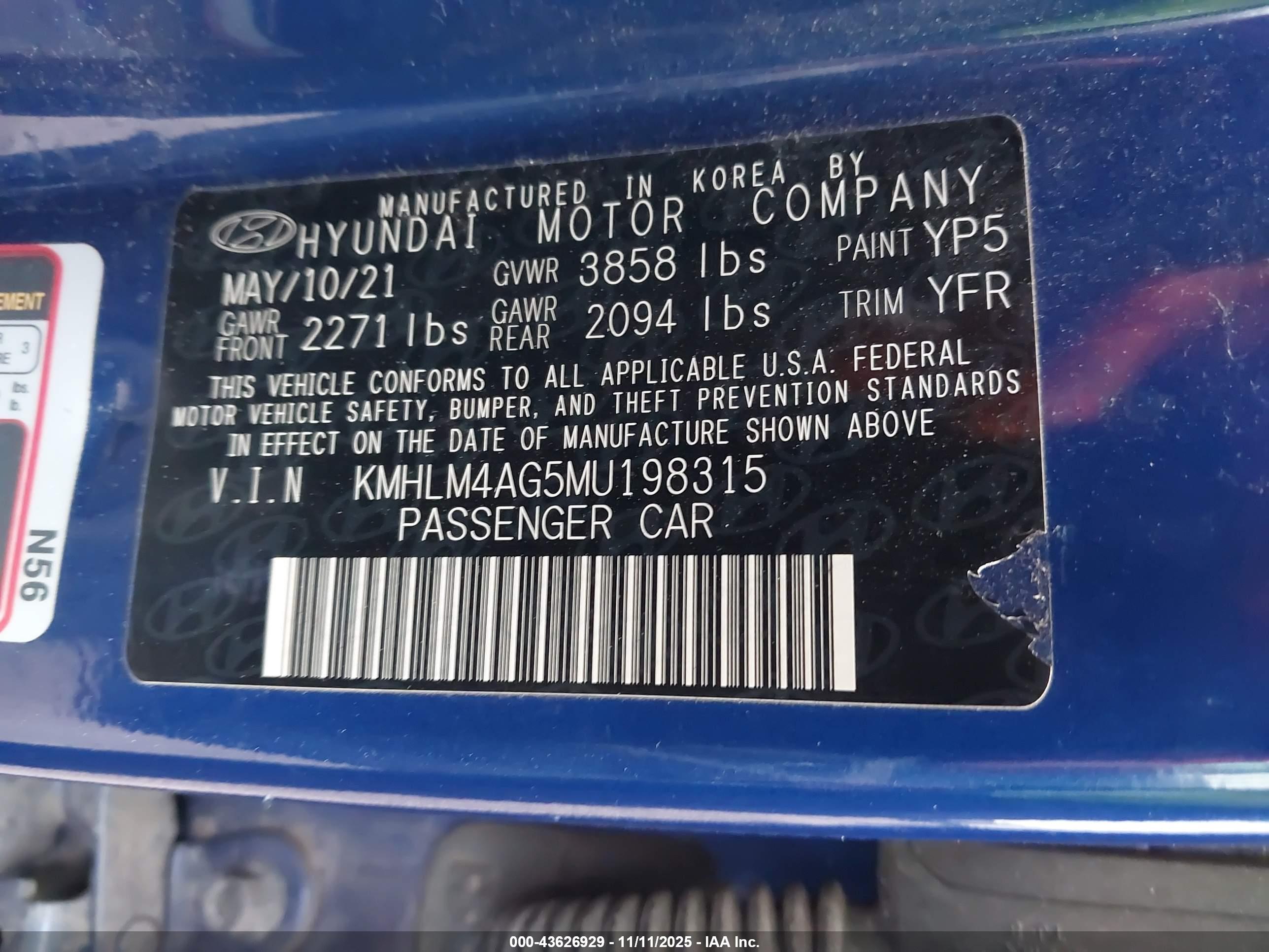 HYUNDAI ELANTRA image 9