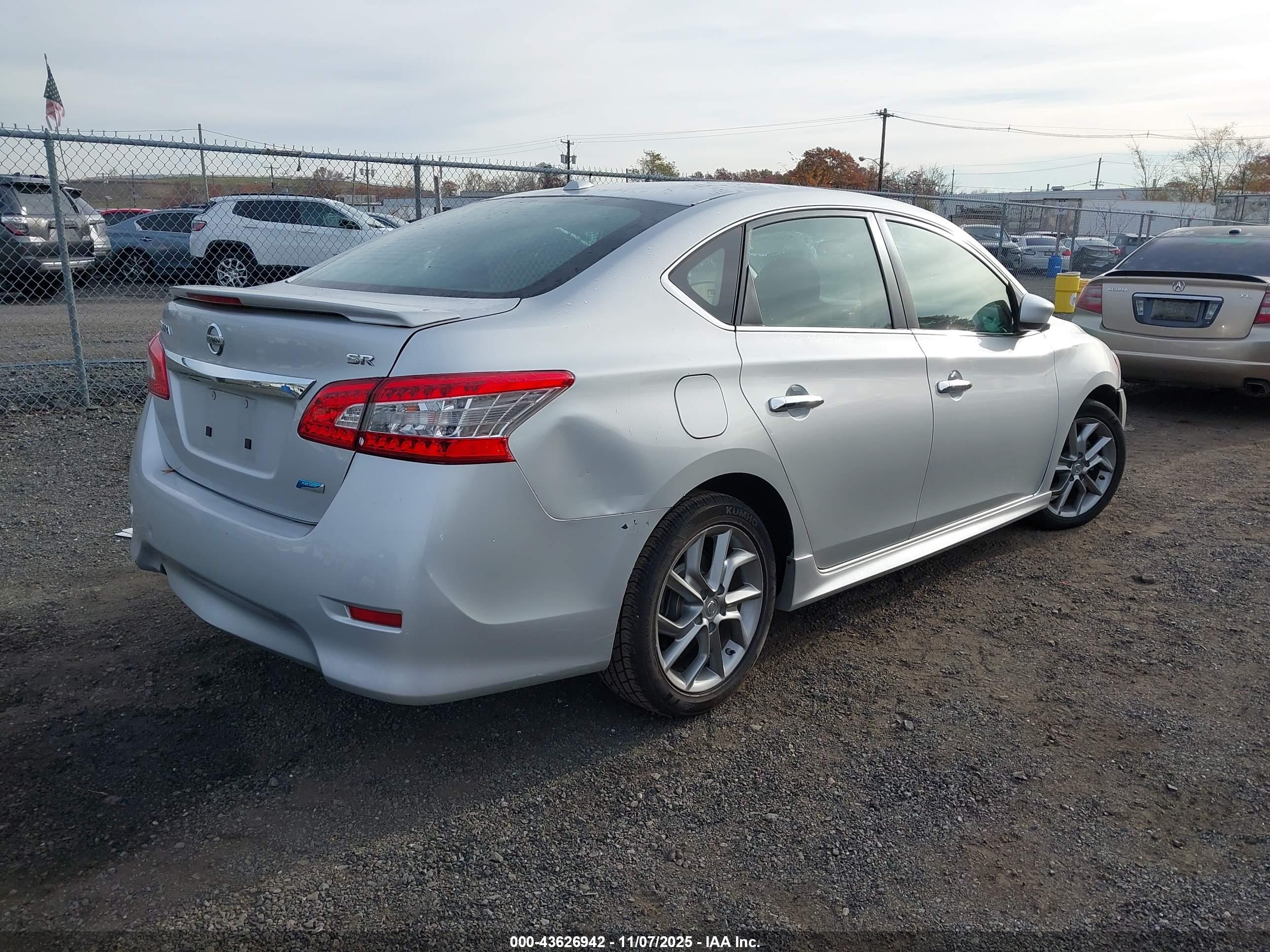 NISSAN SENTRA image 4