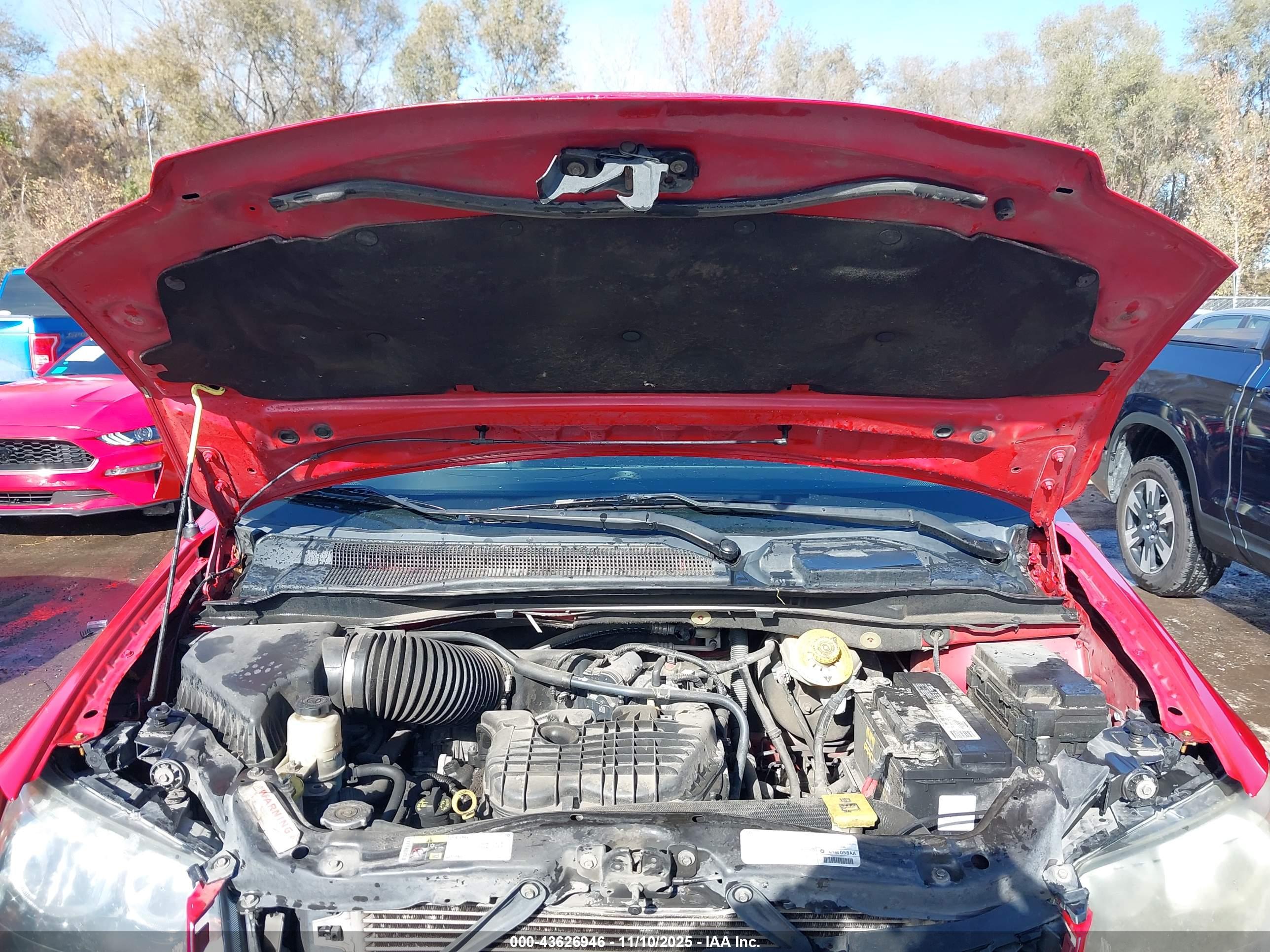 DODGE GRAND image 10