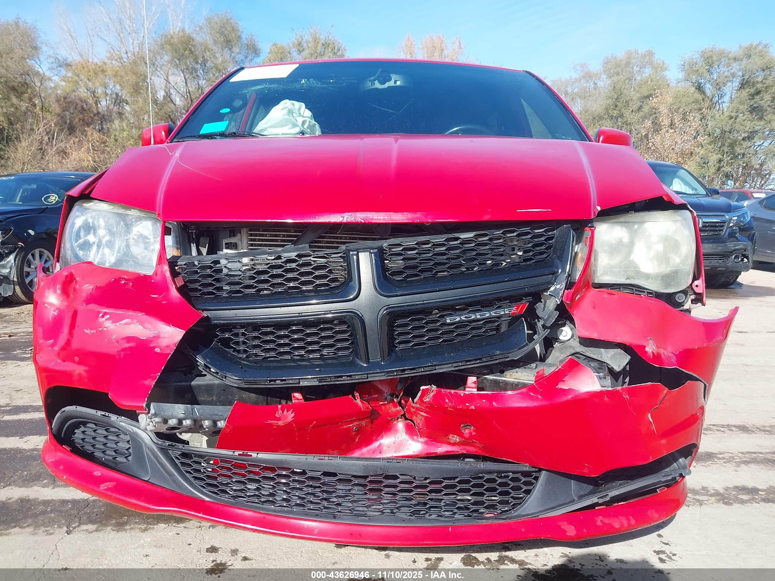 DODGE GRAND image 6