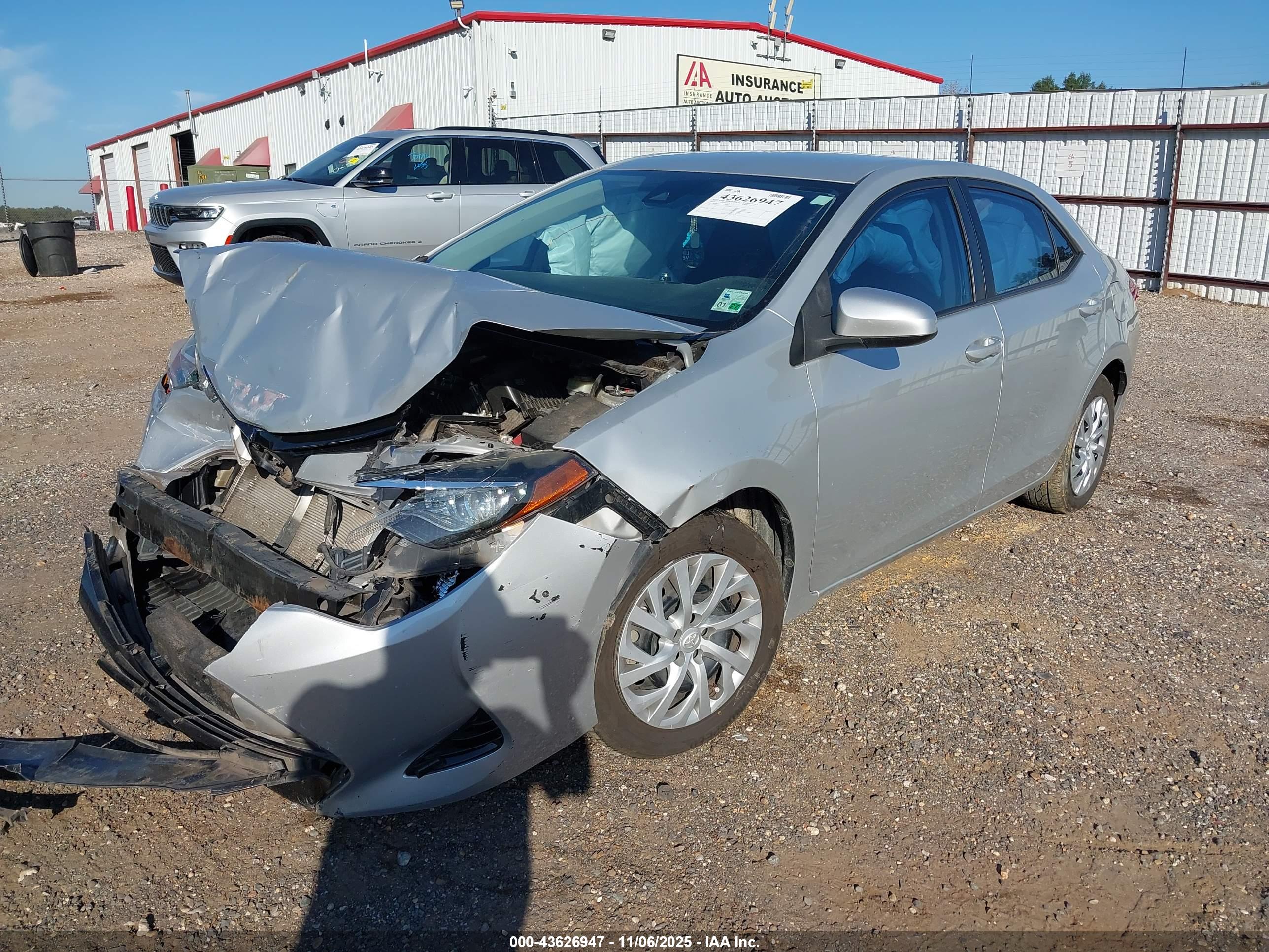 TOYOTA COROLLA image 2