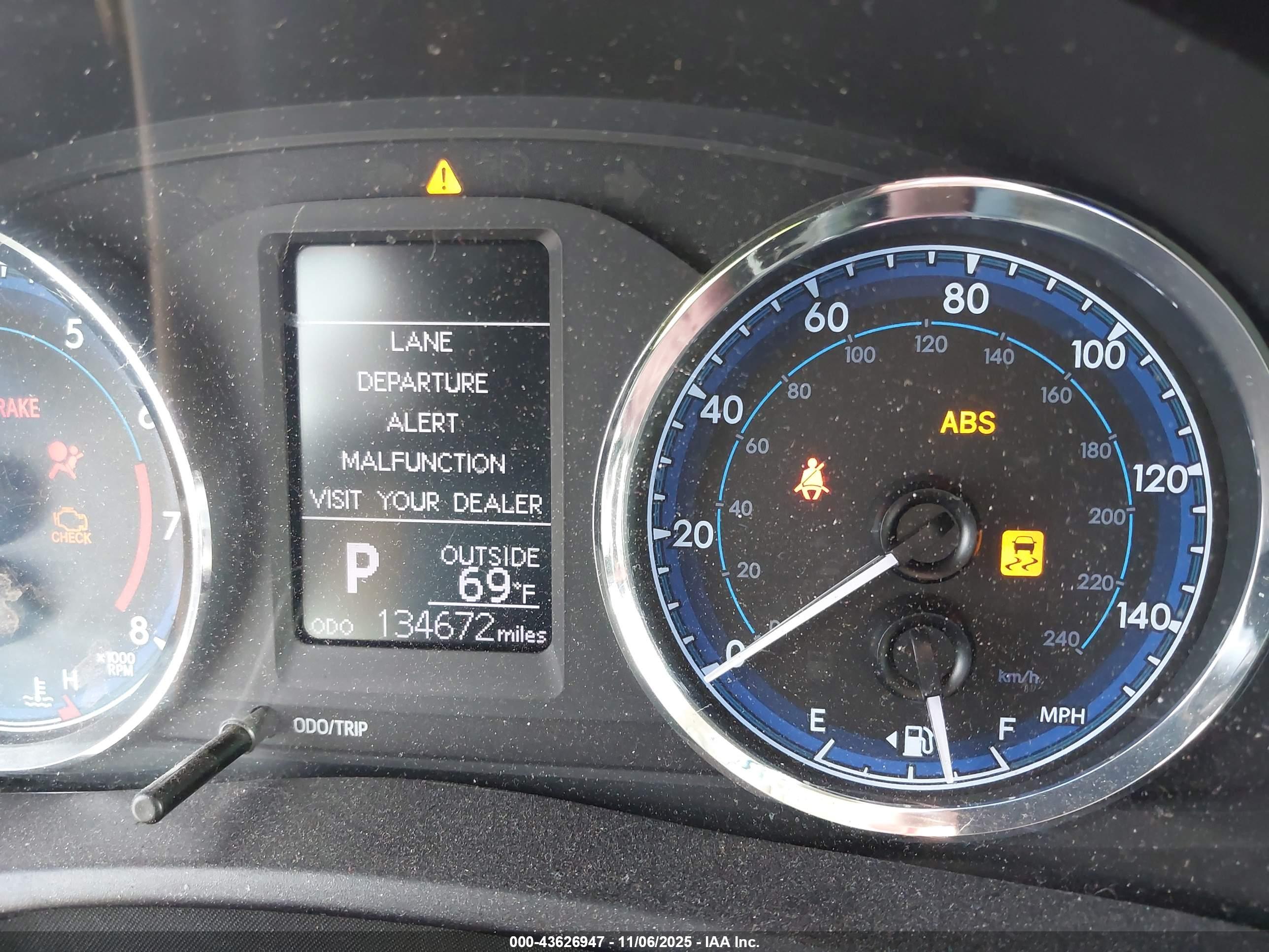 TOYOTA COROLLA image 7
