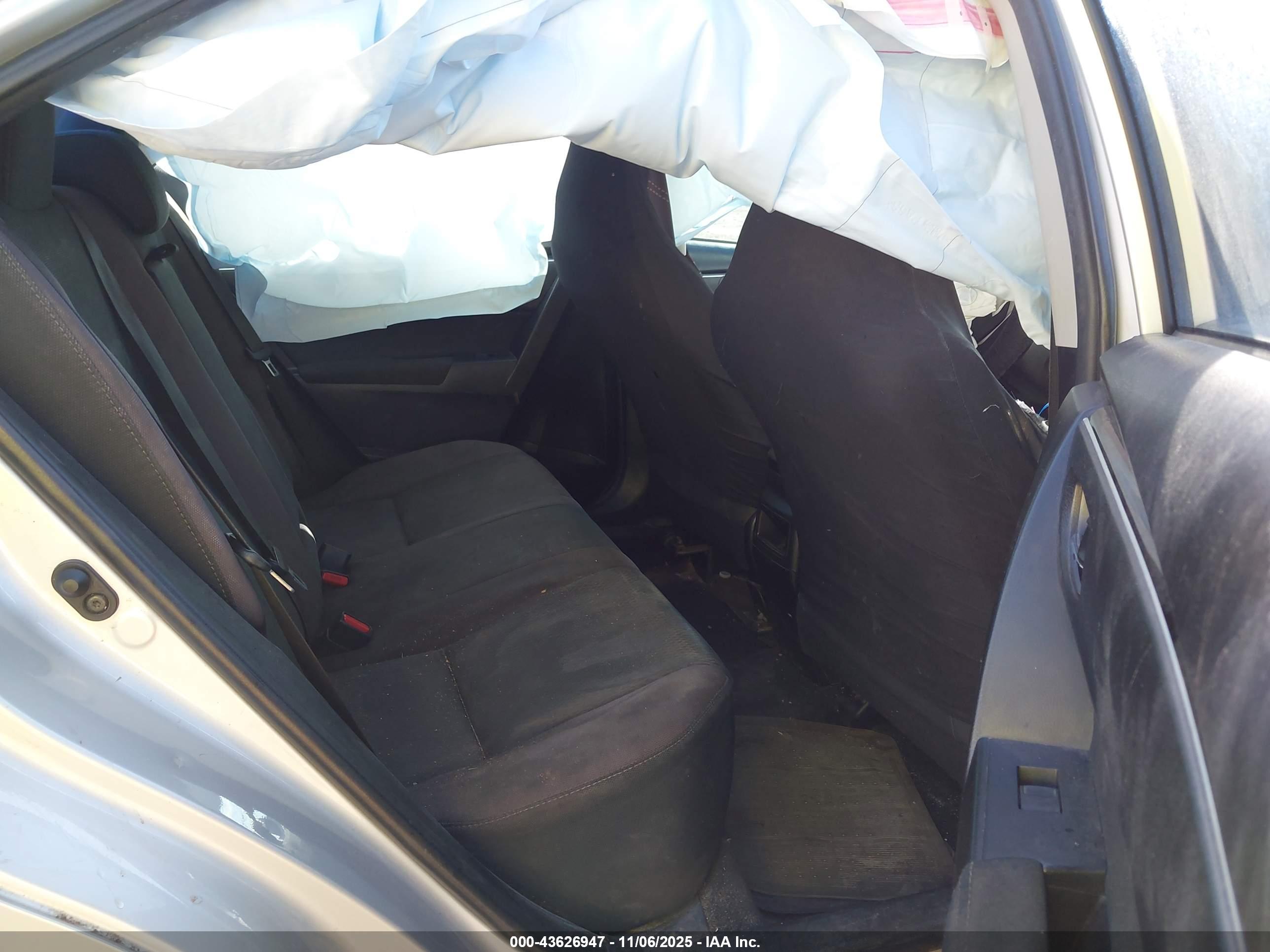 TOYOTA COROLLA image 8