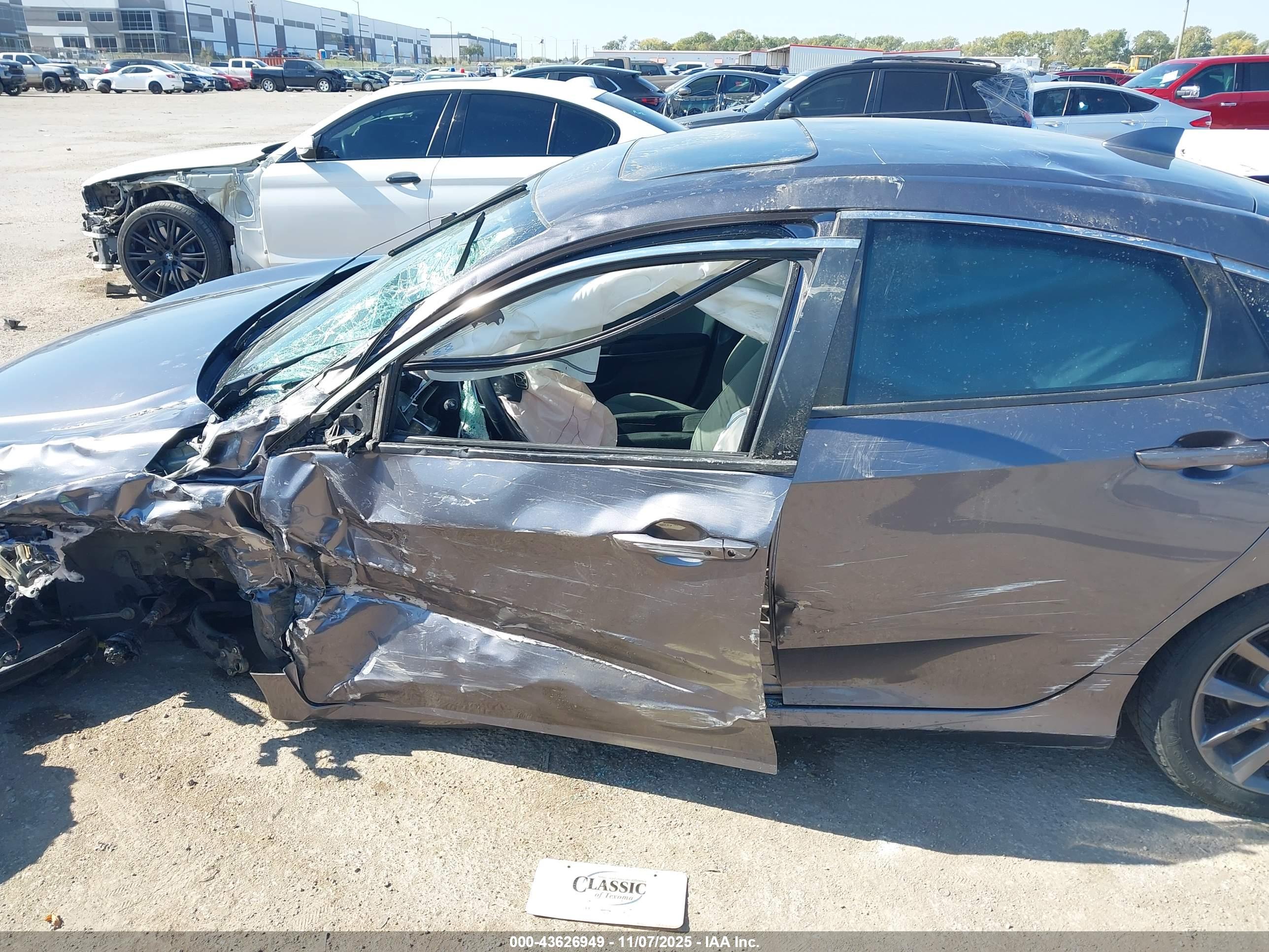 HONDA CIVIC image 6
