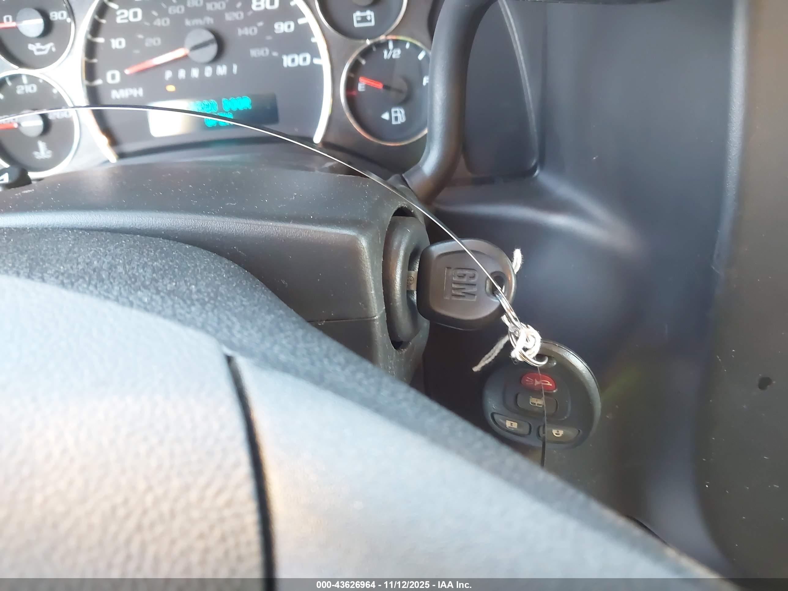 CHEVROLET EXPRESS image 11