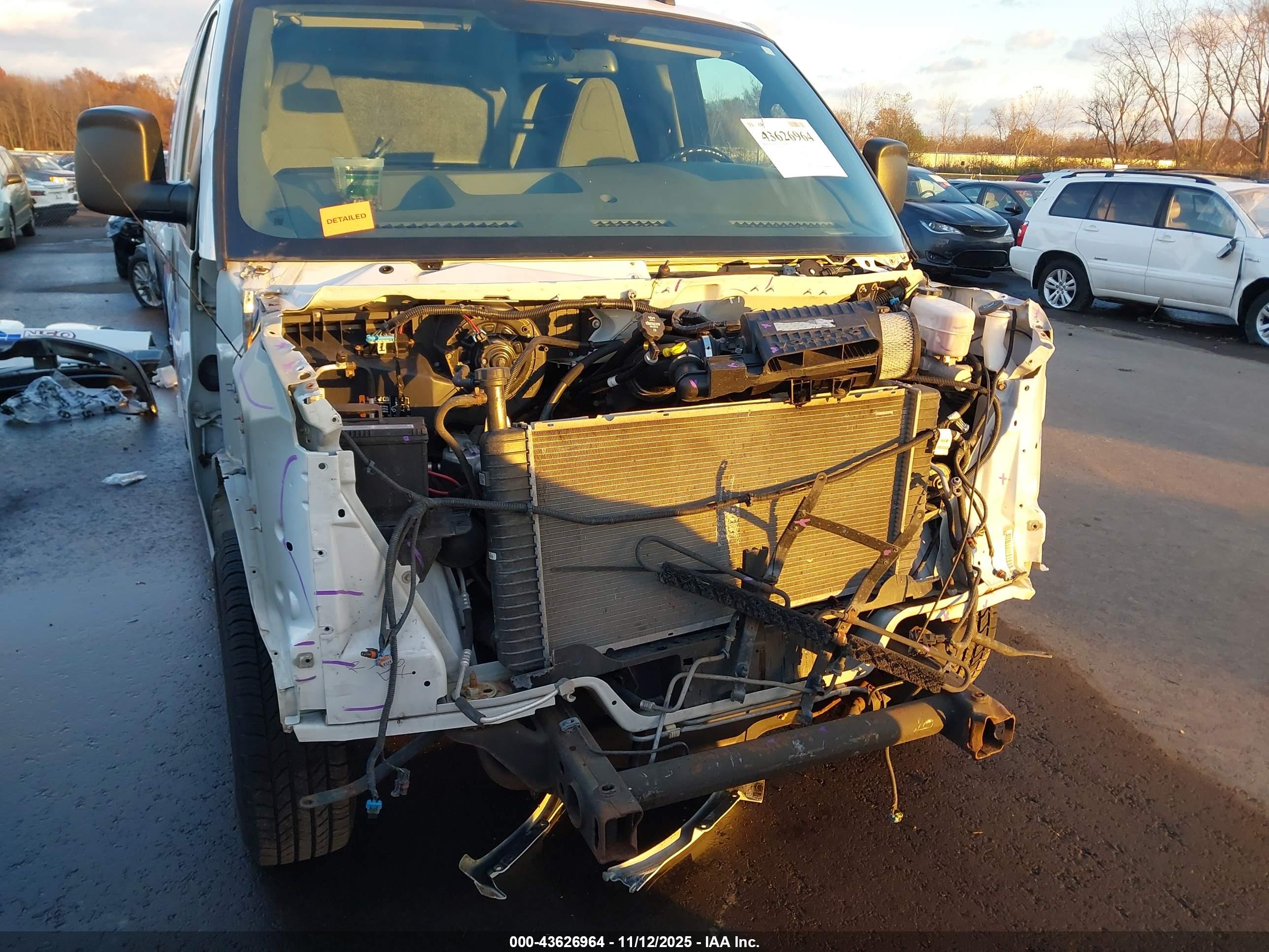 CHEVROLET EXPRESS image 6