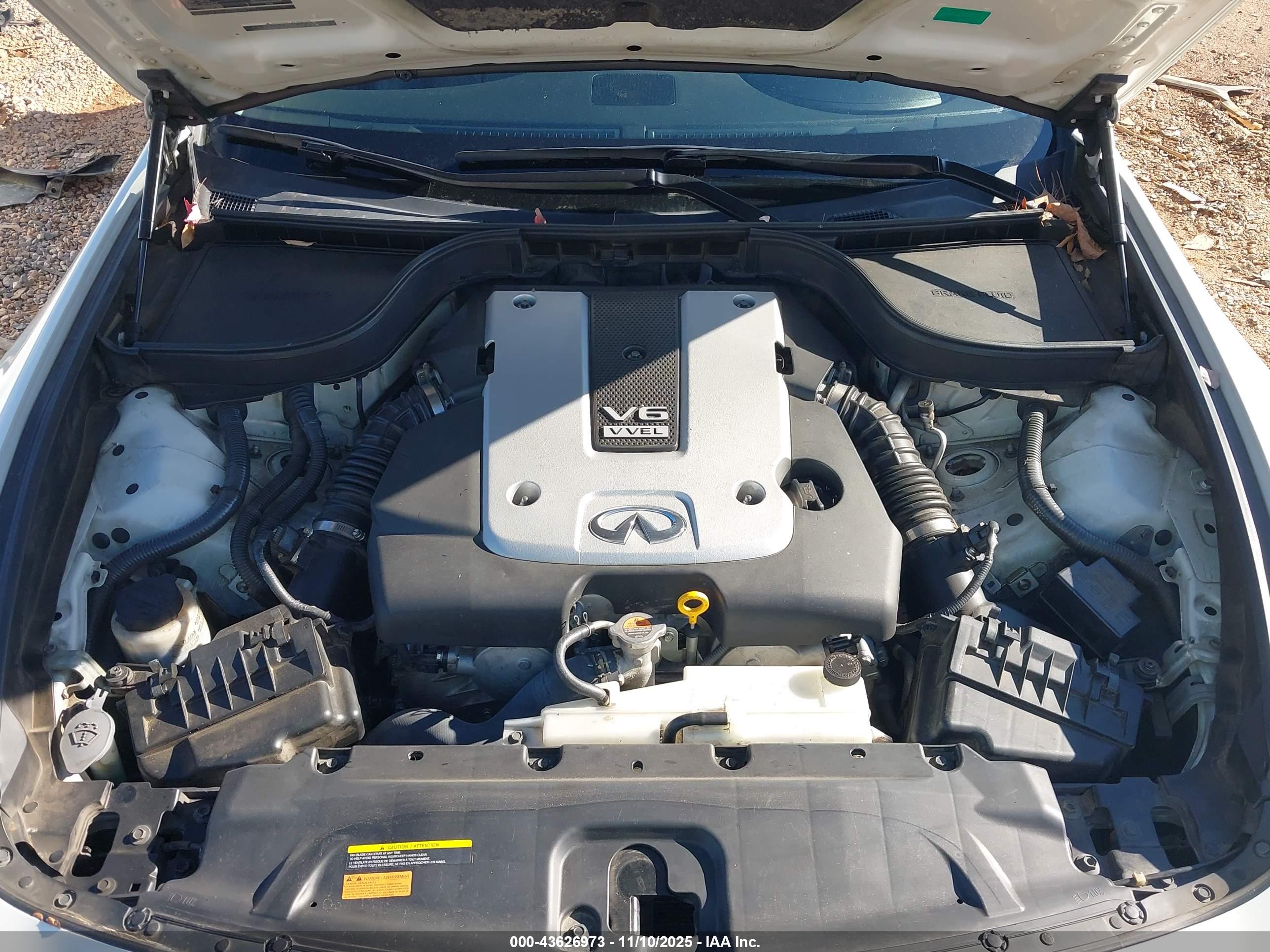 INFINITI G37 image 10