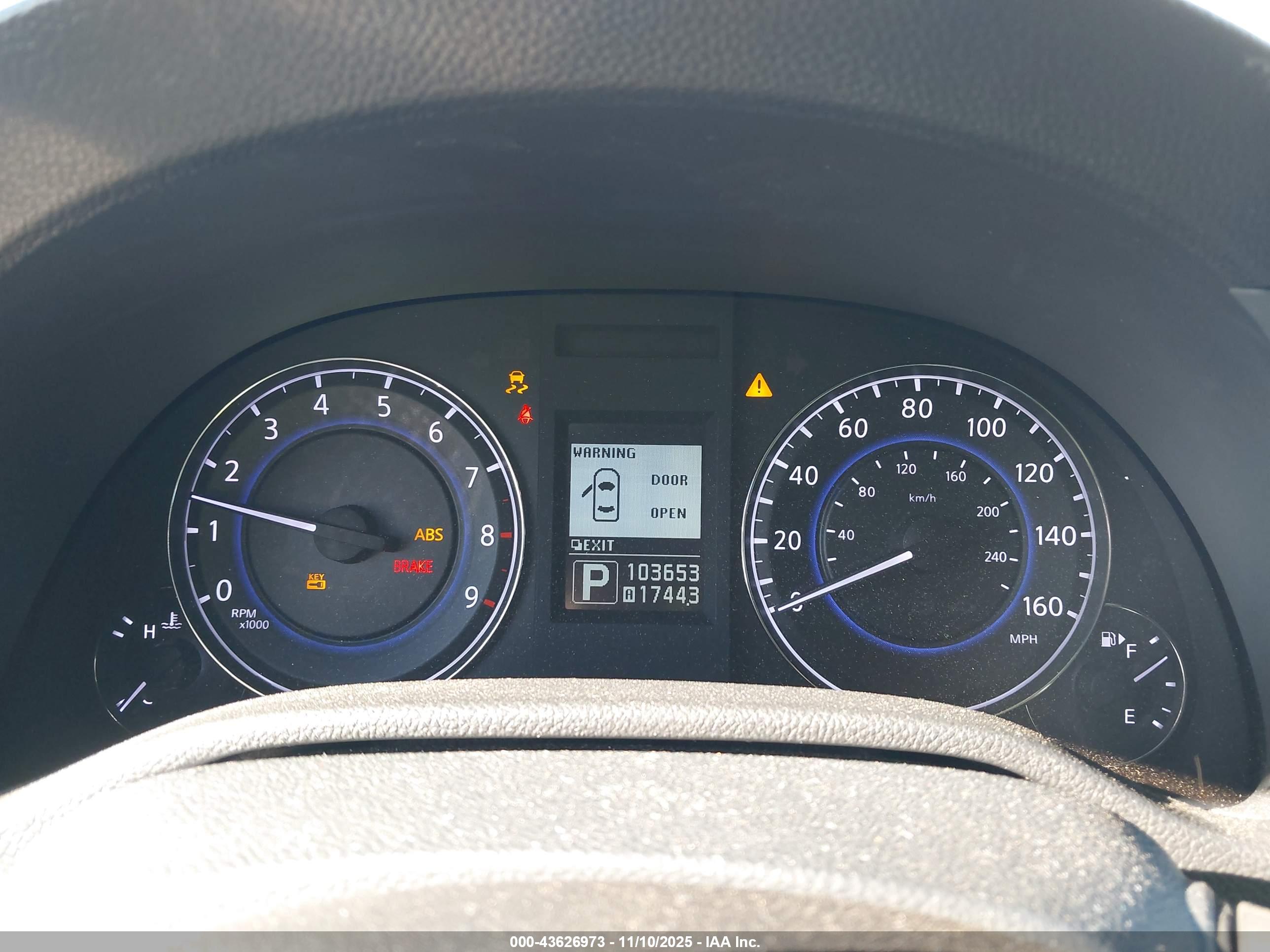 INFINITI G37 image 7