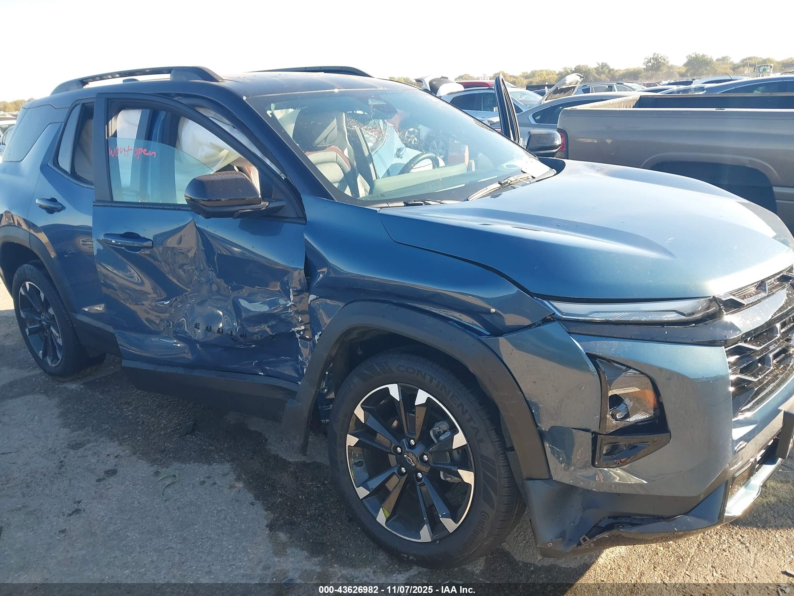 CHEVROLET EQUINOX image 6