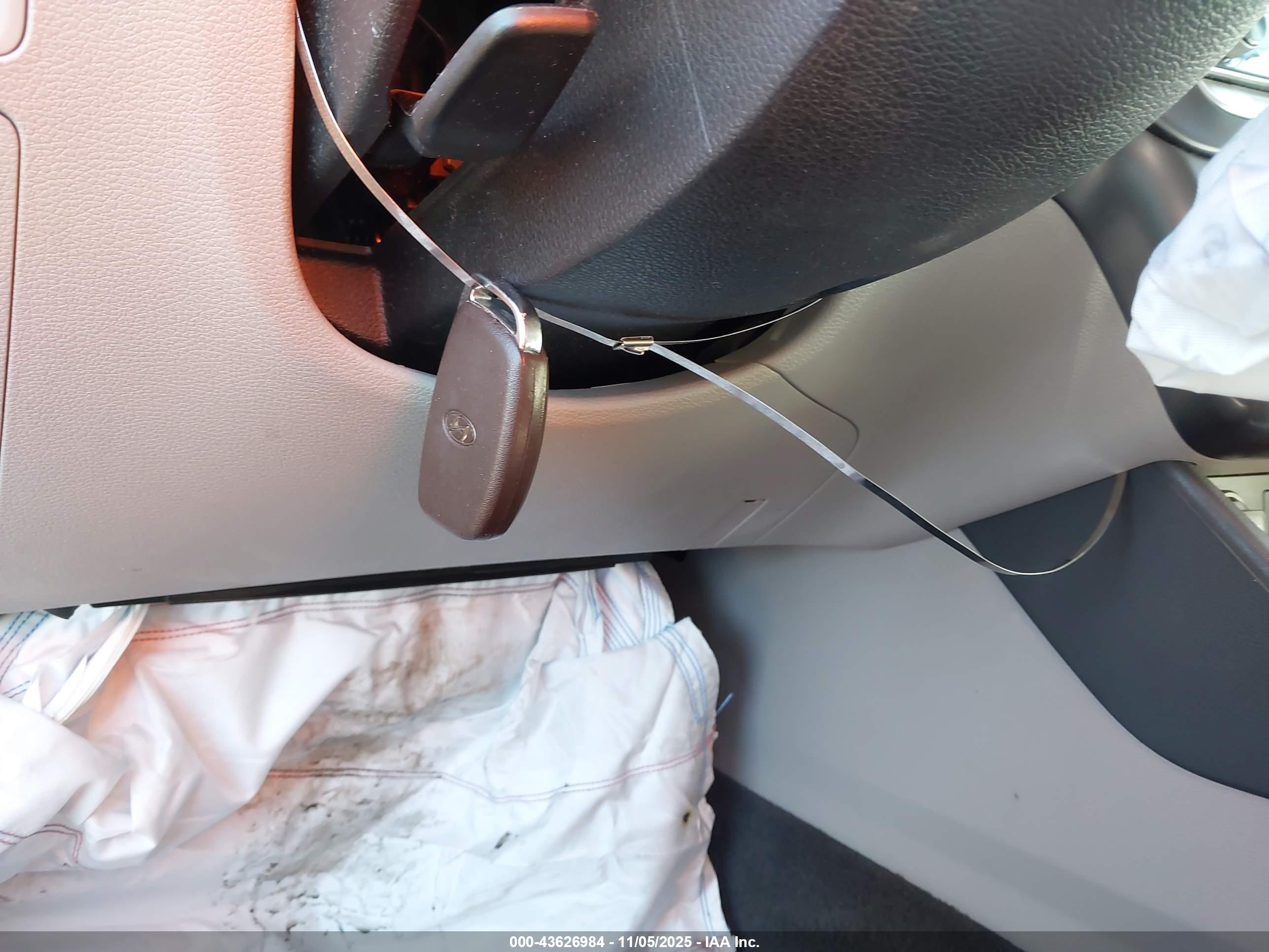 HYUNDAI SONATA image 11