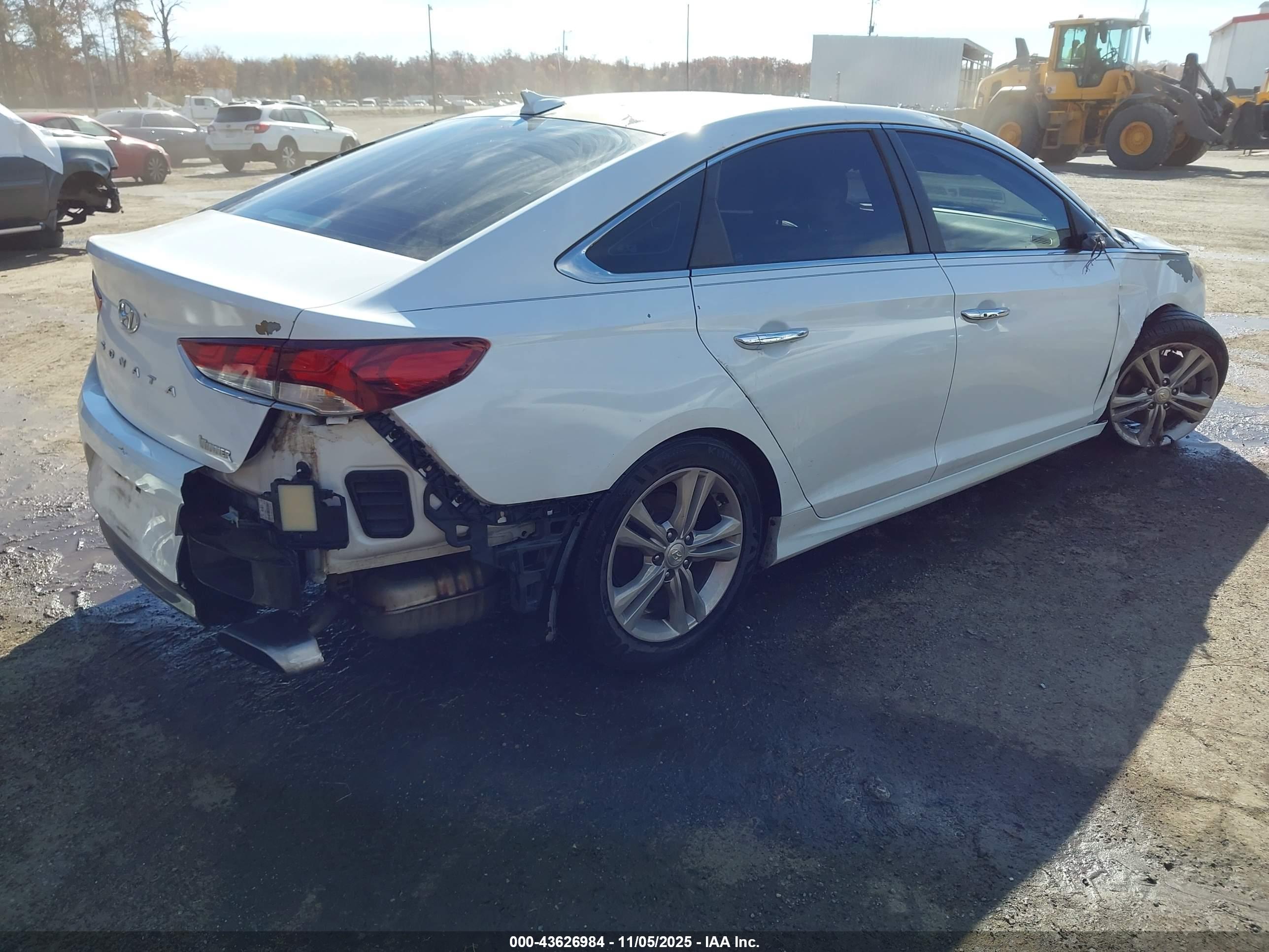 HYUNDAI SONATA image 4