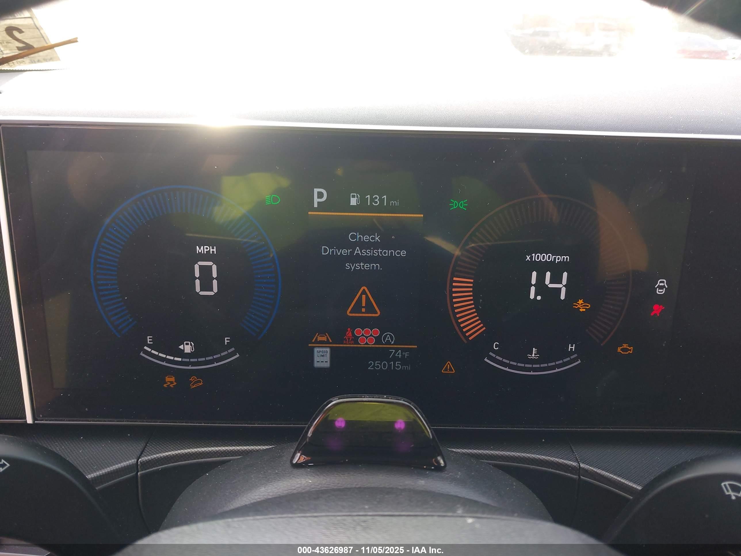 HYUNDAI SANTA image 7