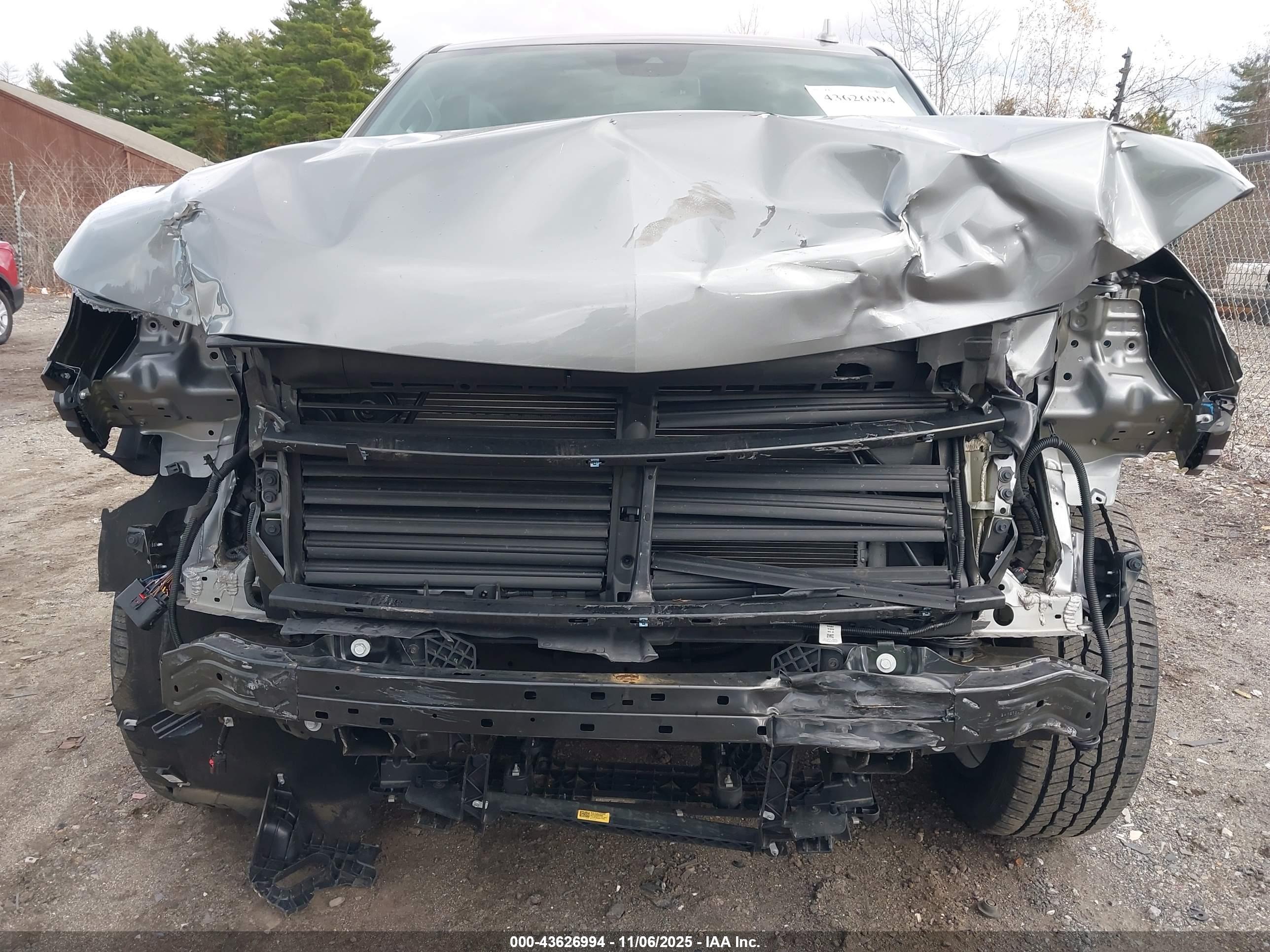 CHEVROLET TAHOE image 6