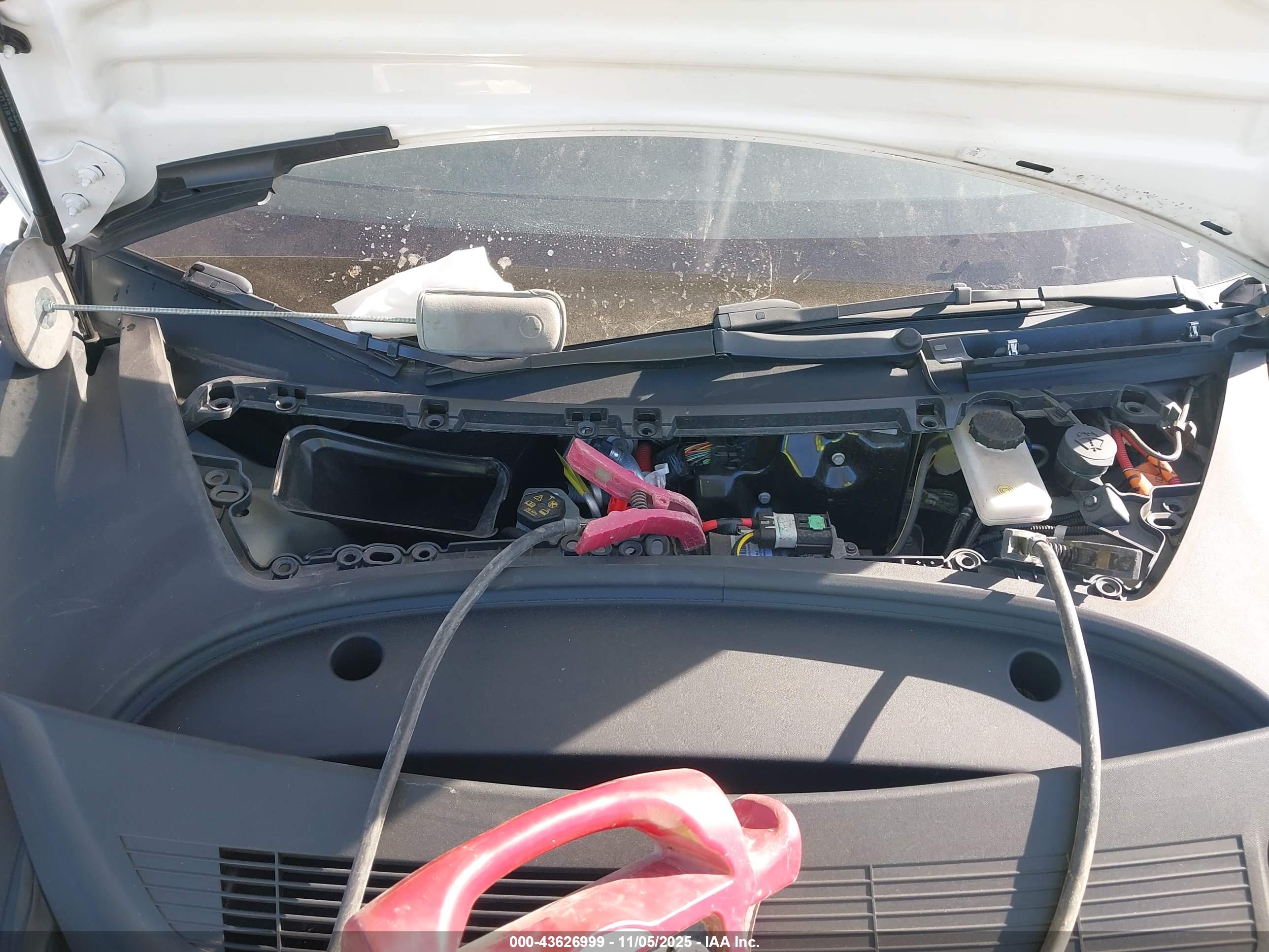TESLA MODEL image 10