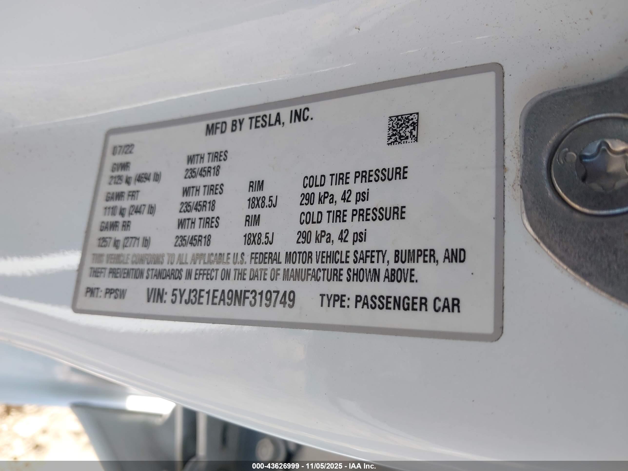TESLA MODEL image 9