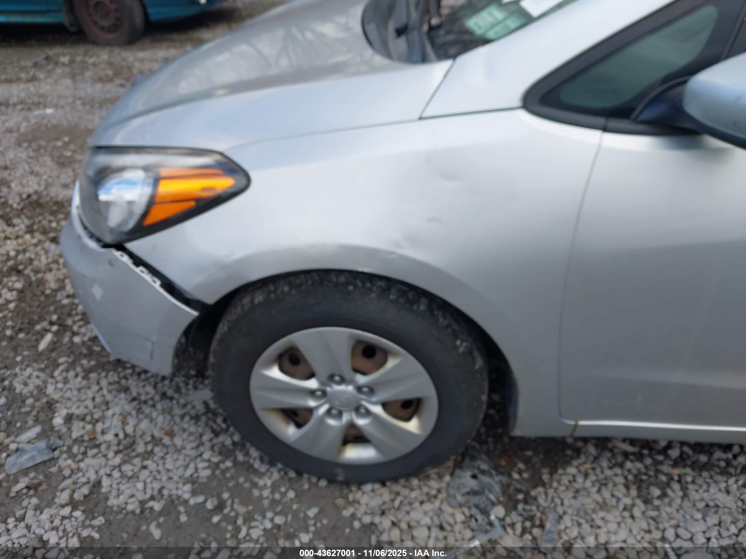 KIA FORTE image 6