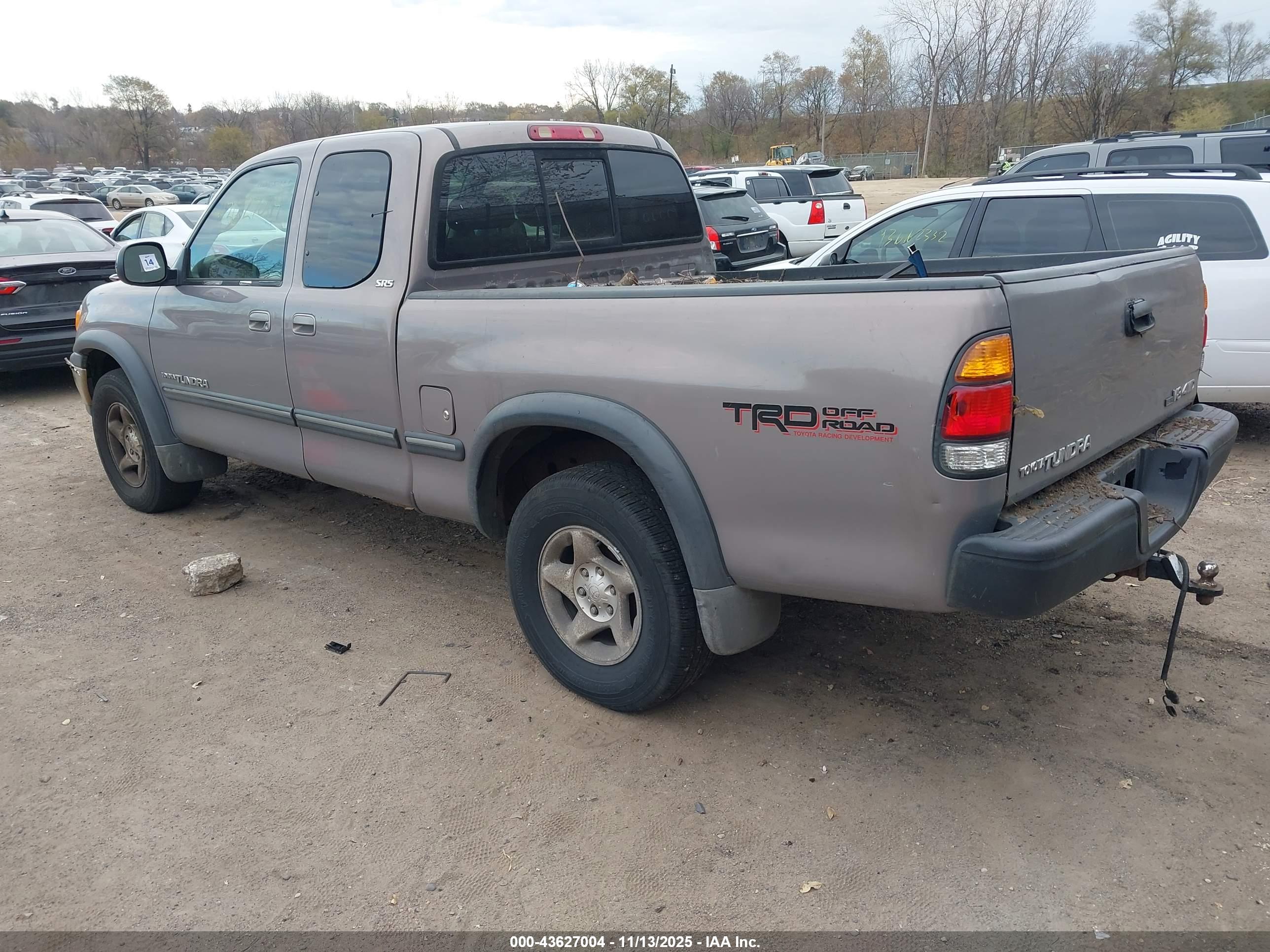 TOYOTA TUNDRA image 3