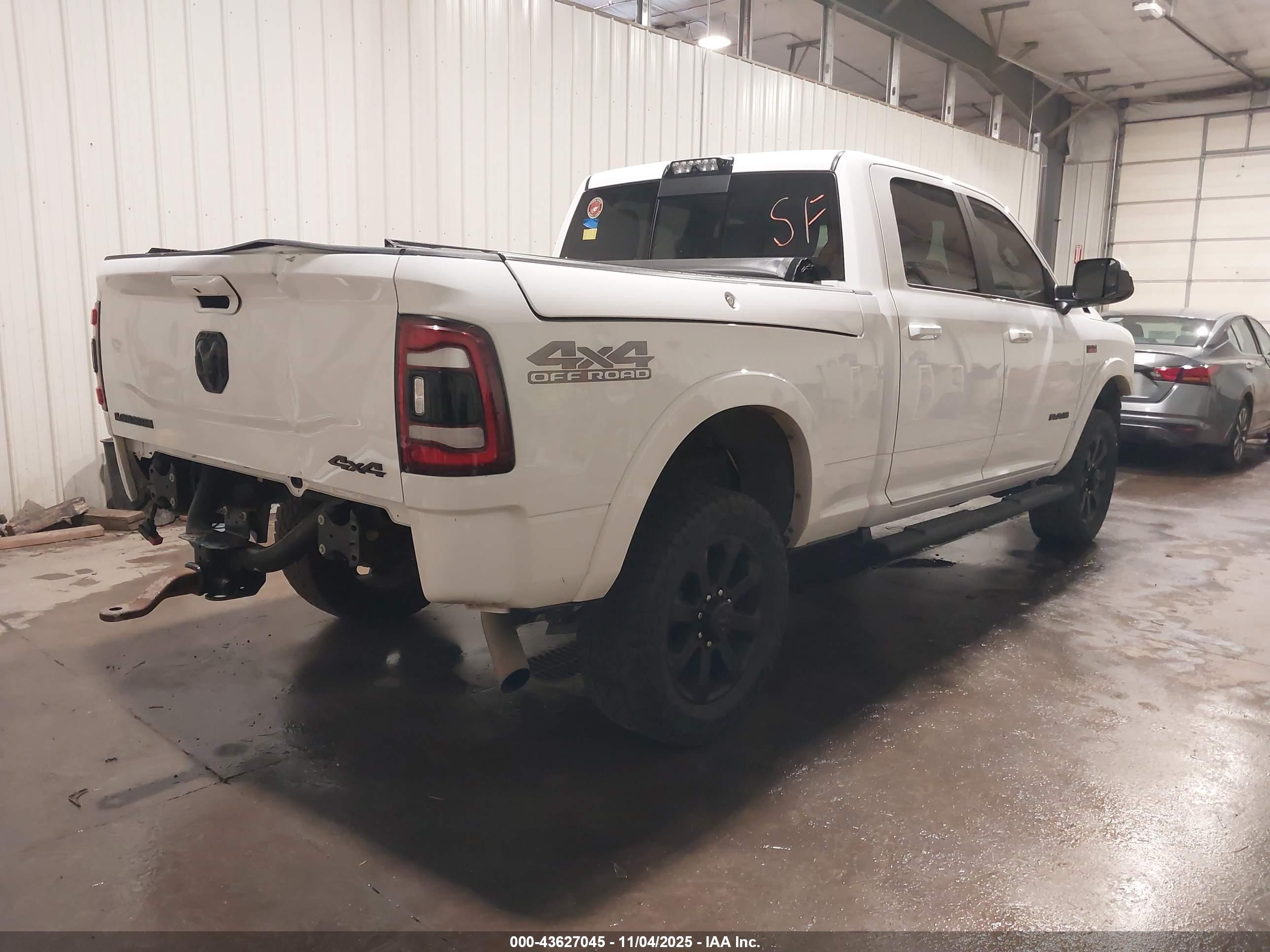 RAM 2500 image 4