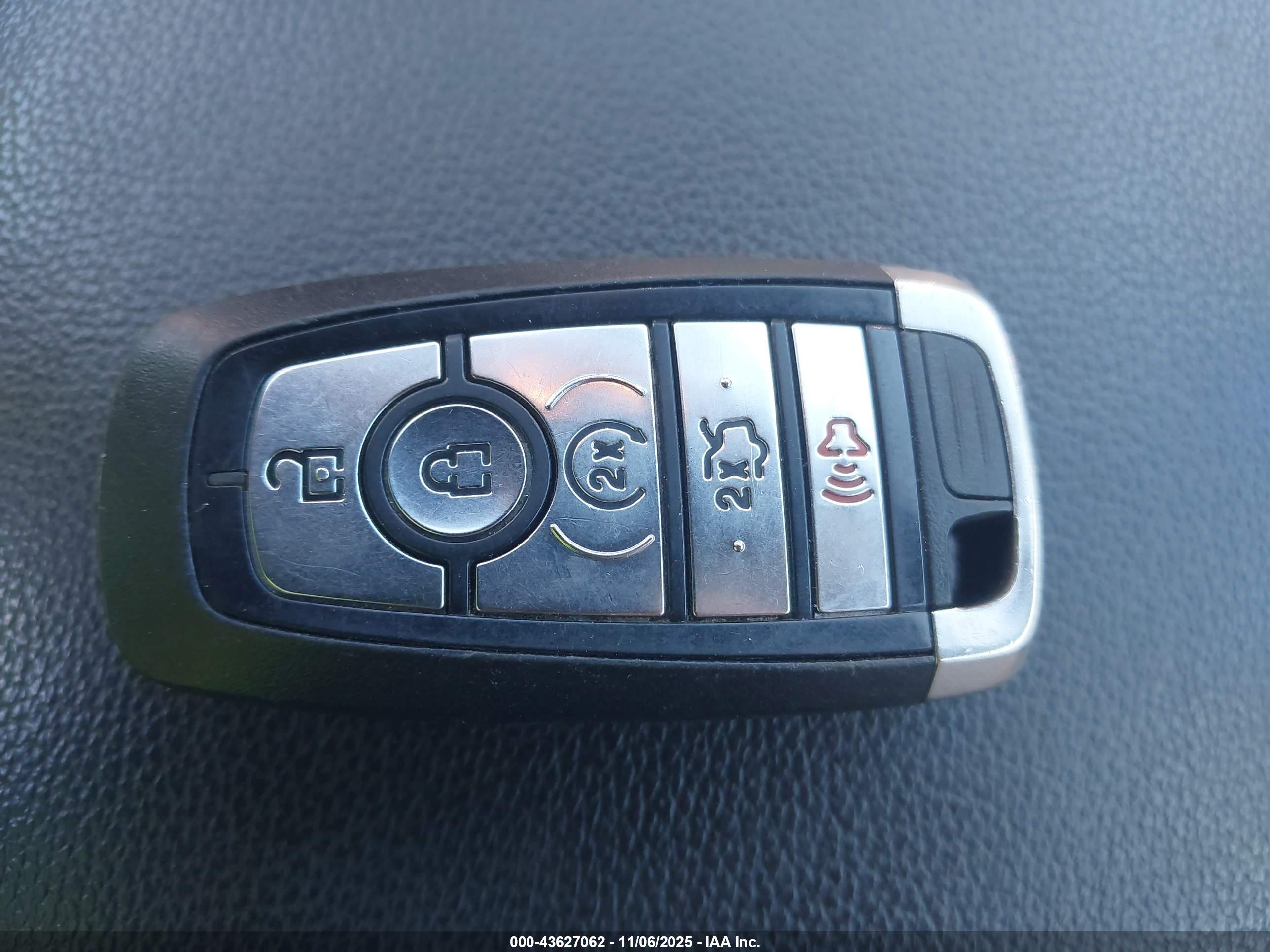 FORD EXPLORER image 11