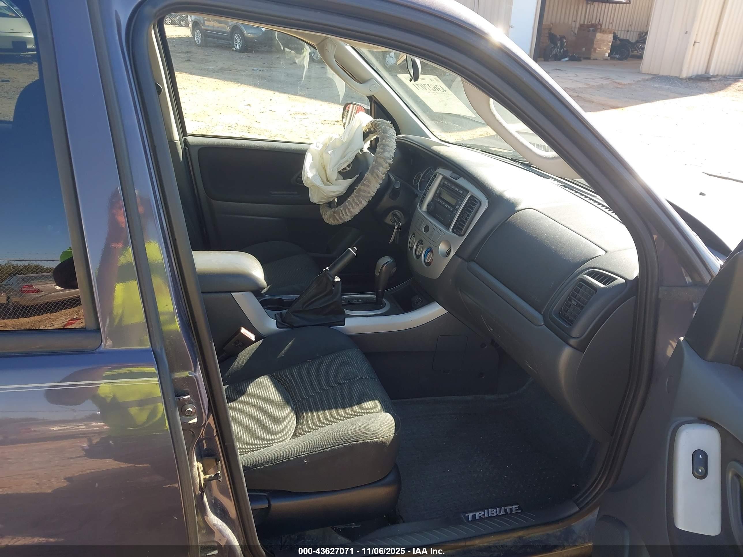 MAZDA TRIBUTE image 5