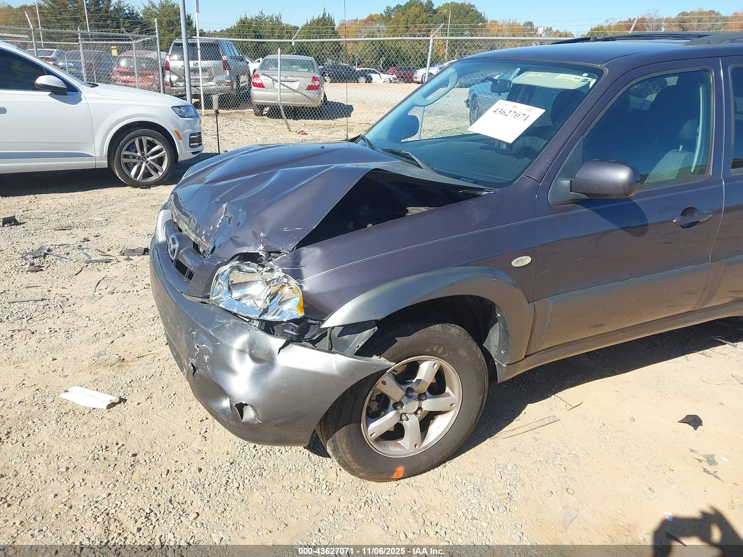 MAZDA TRIBUTE image 6