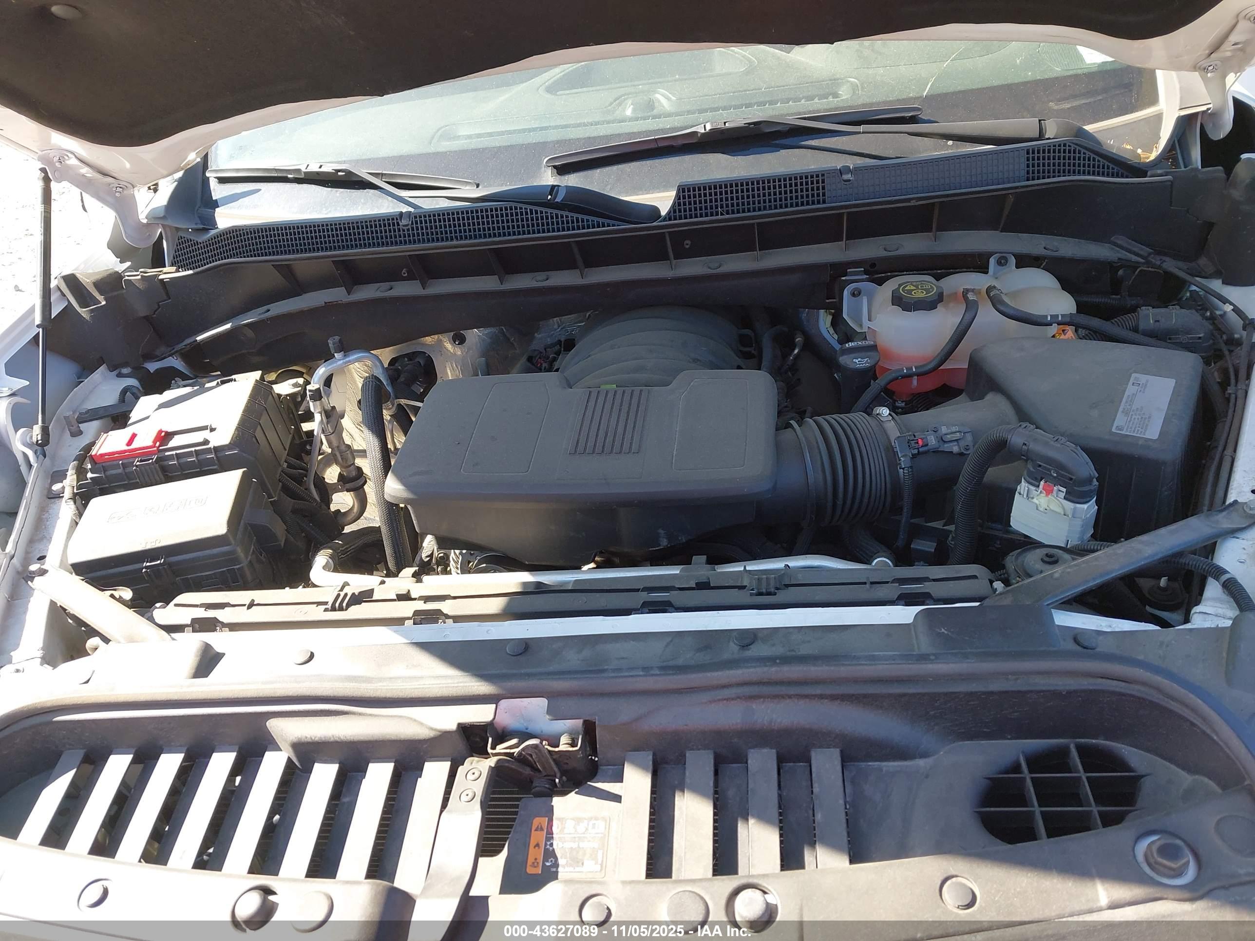CHEVROLET SILVERADO image 10