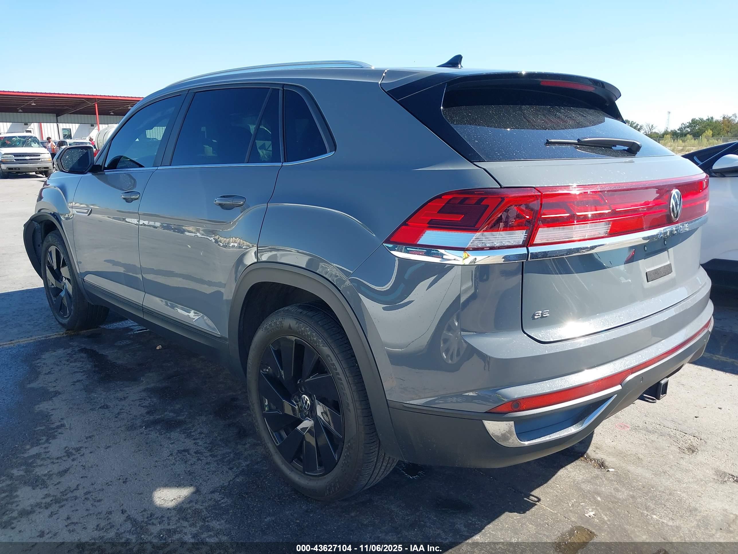 VOLKSWAGEN ATLAS image 3