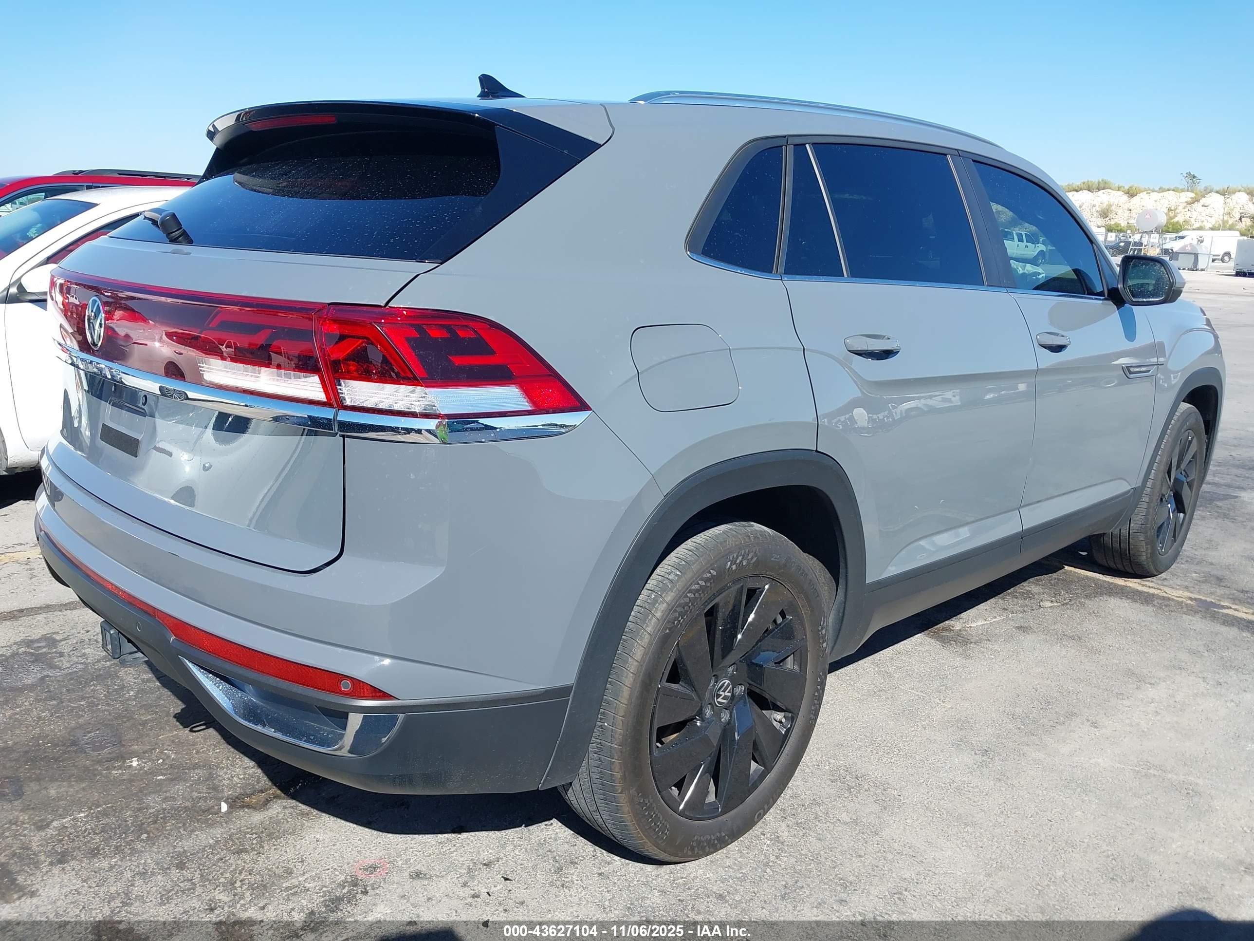 VOLKSWAGEN ATLAS image 4
