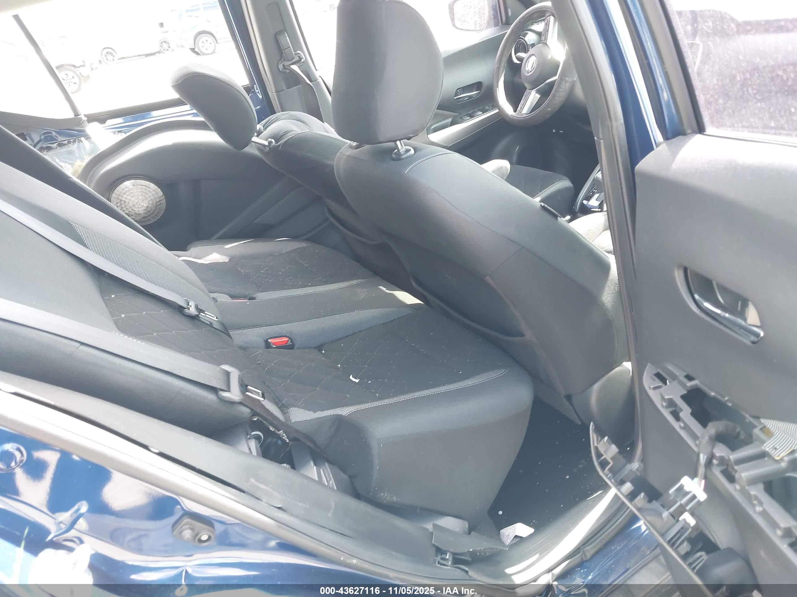 NISSAN KICKS image 8