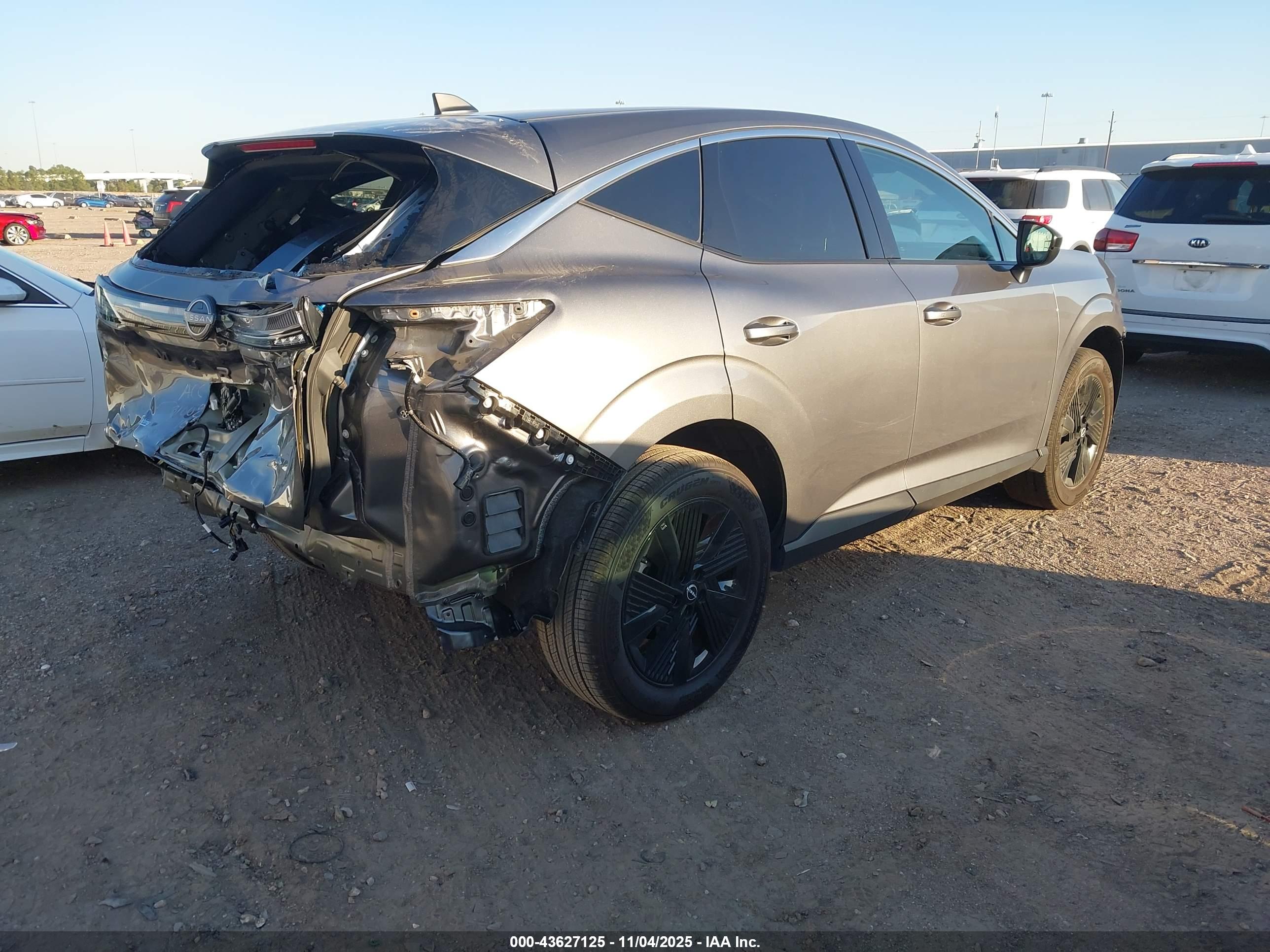 NISSAN MURANO image 4