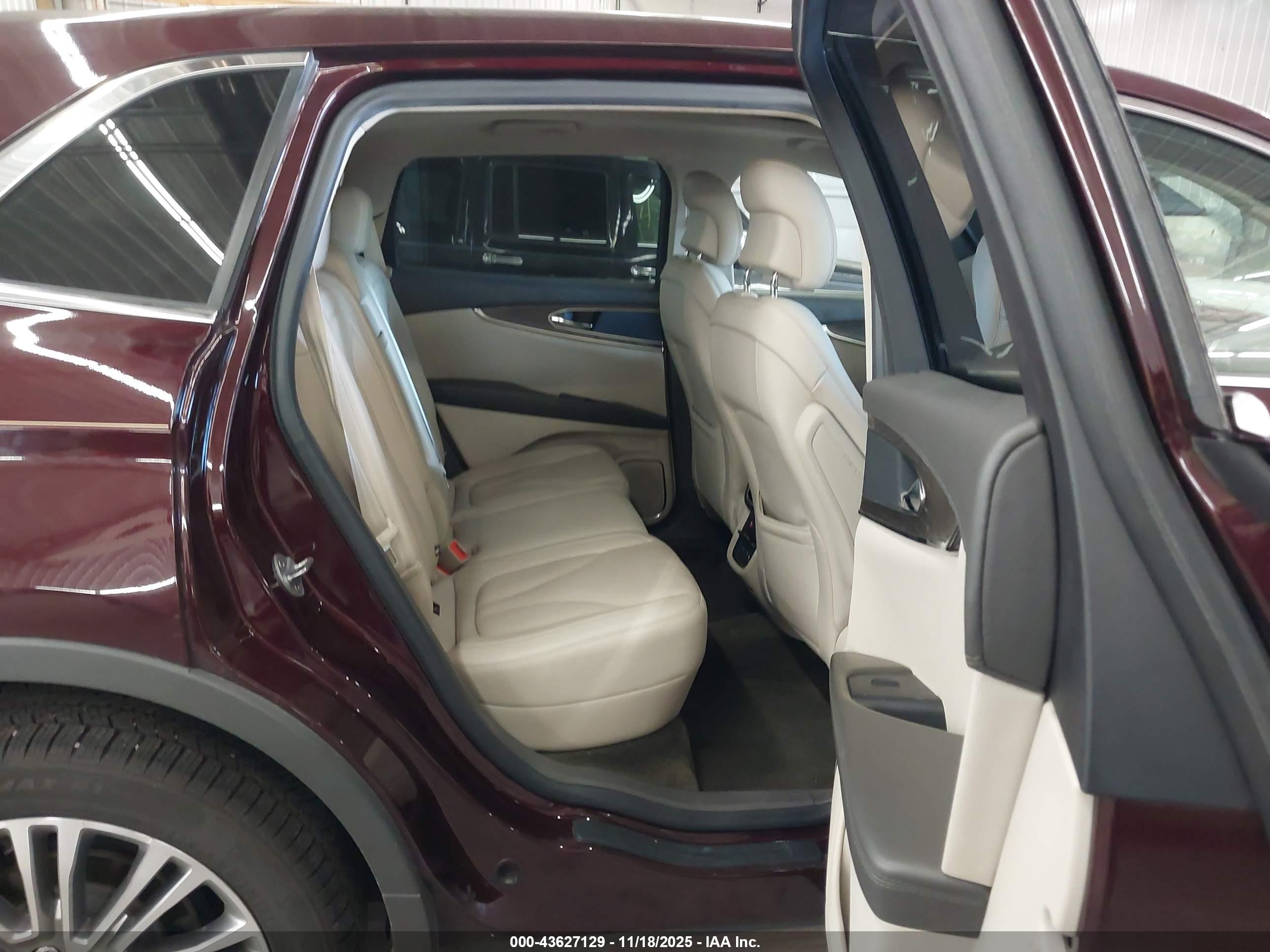 LINCOLN MKX image 8