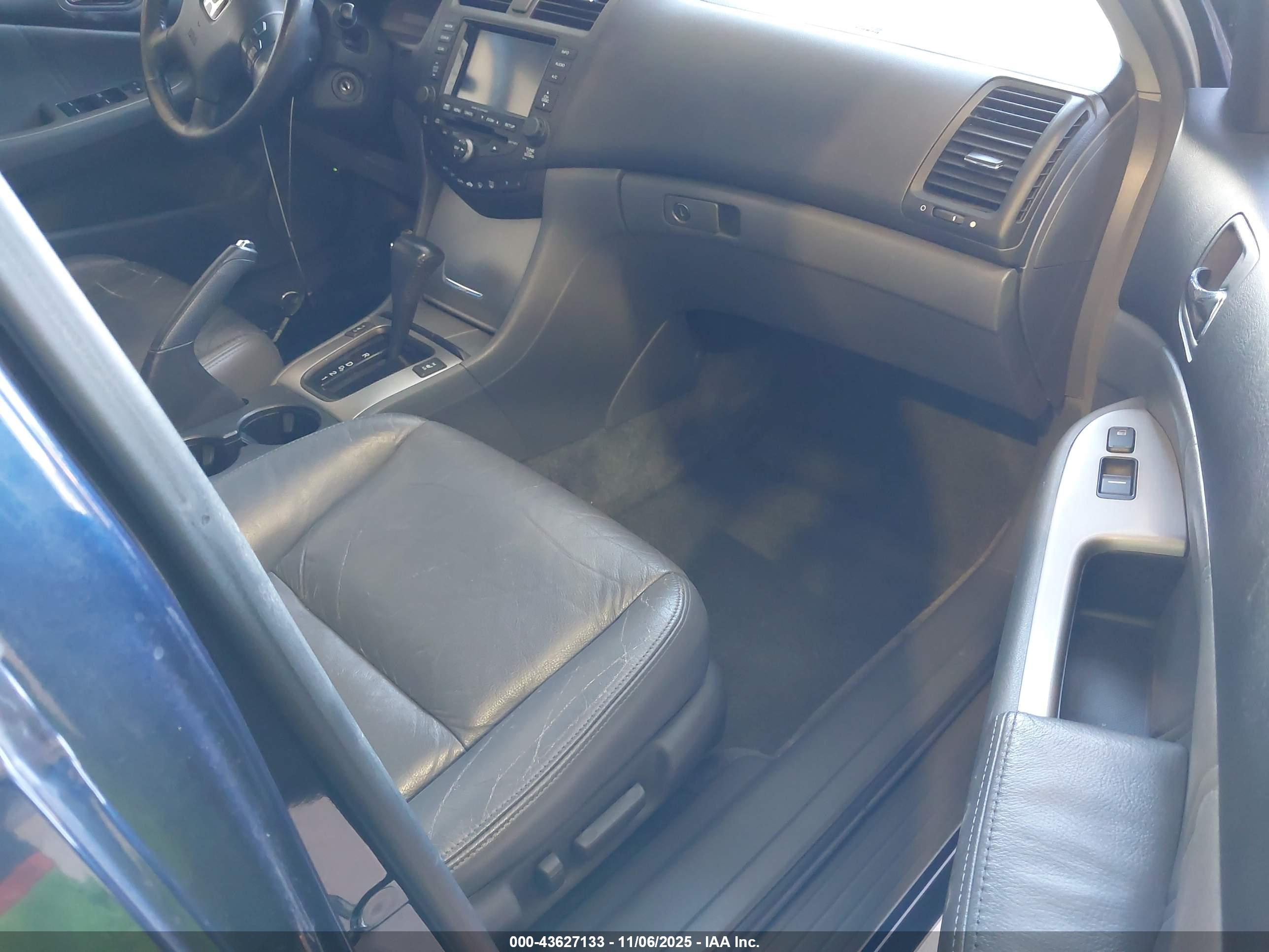 HONDA ACCORD image 5
