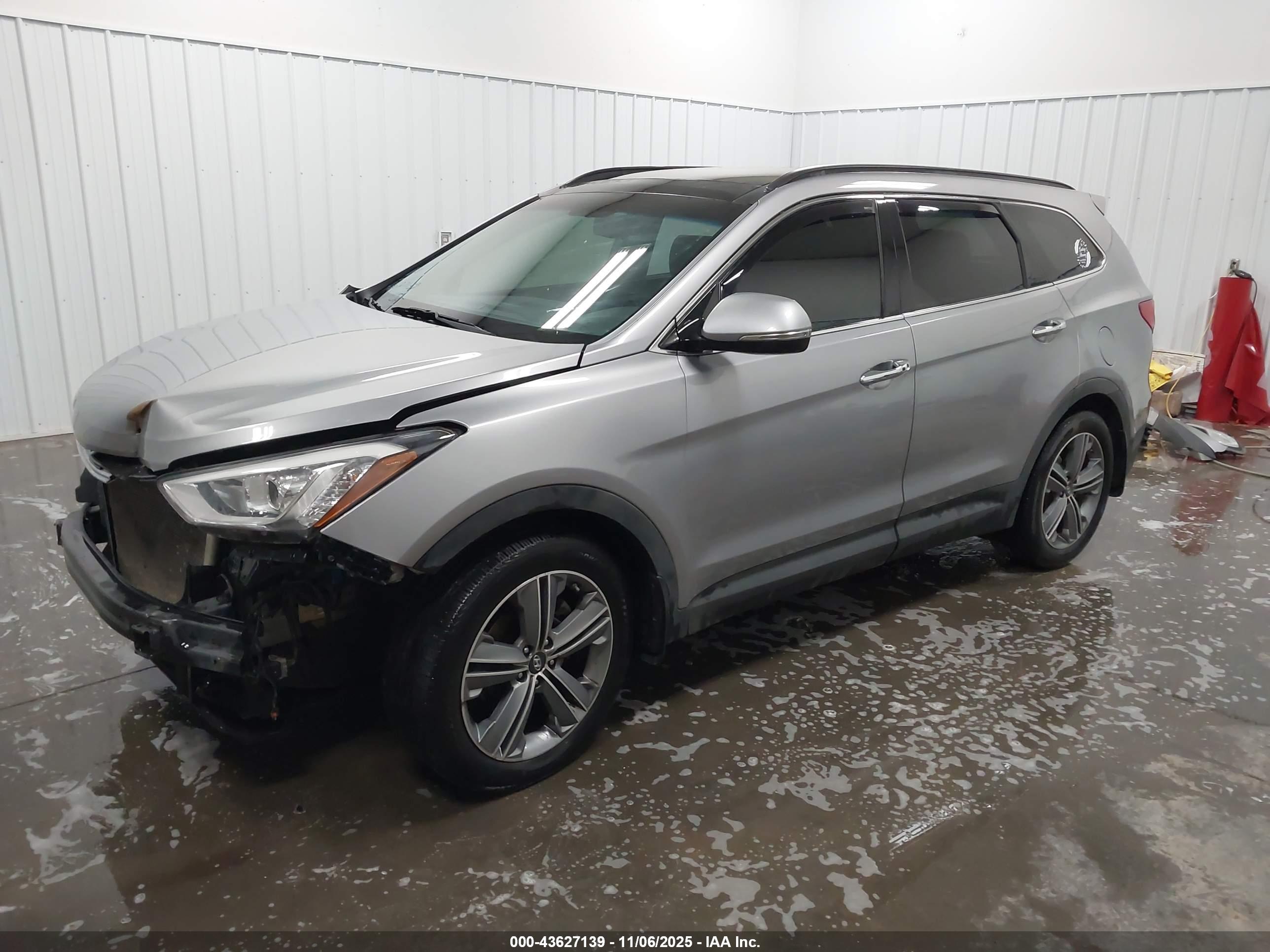 HYUNDAI SANTA image 2