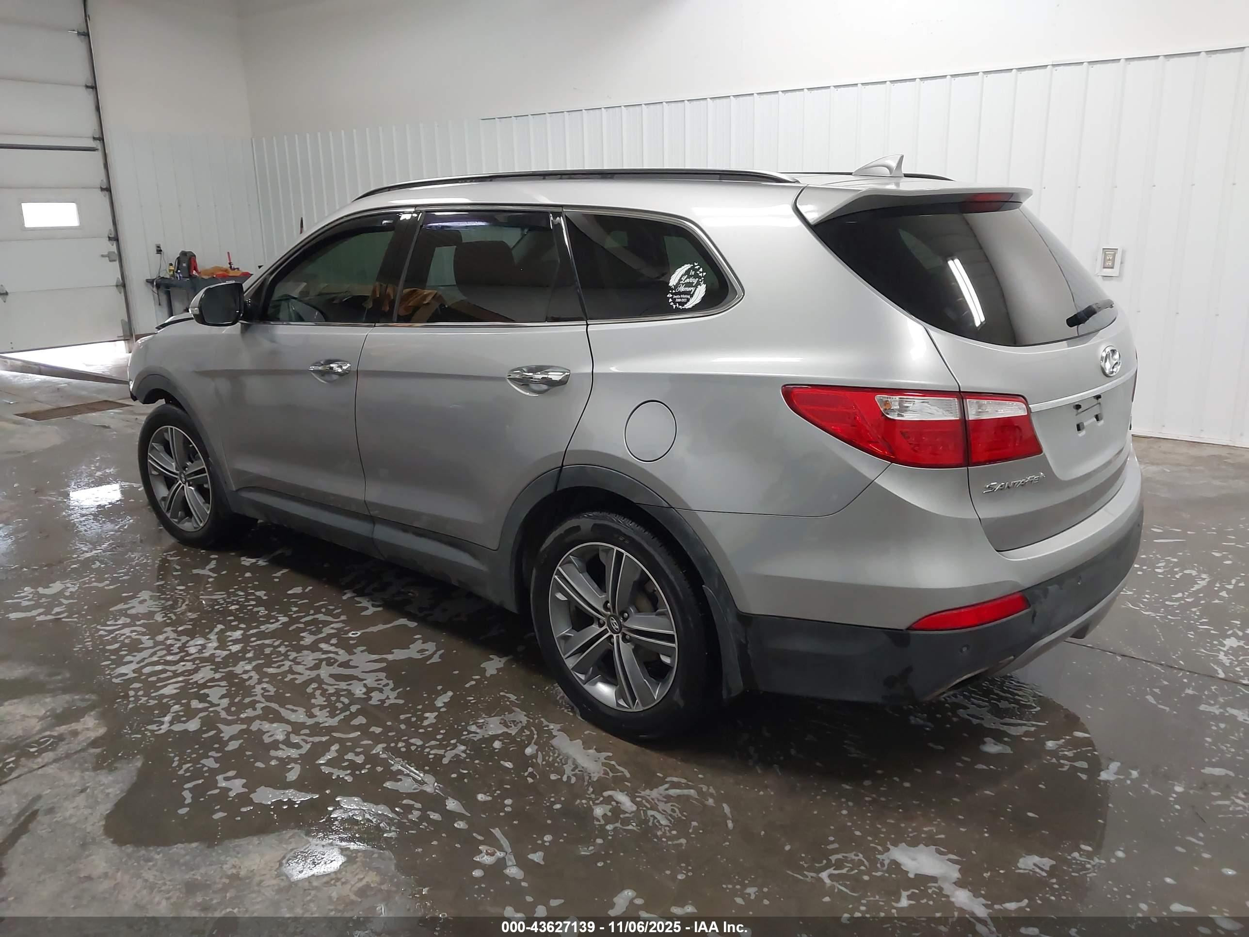 HYUNDAI SANTA image 3
