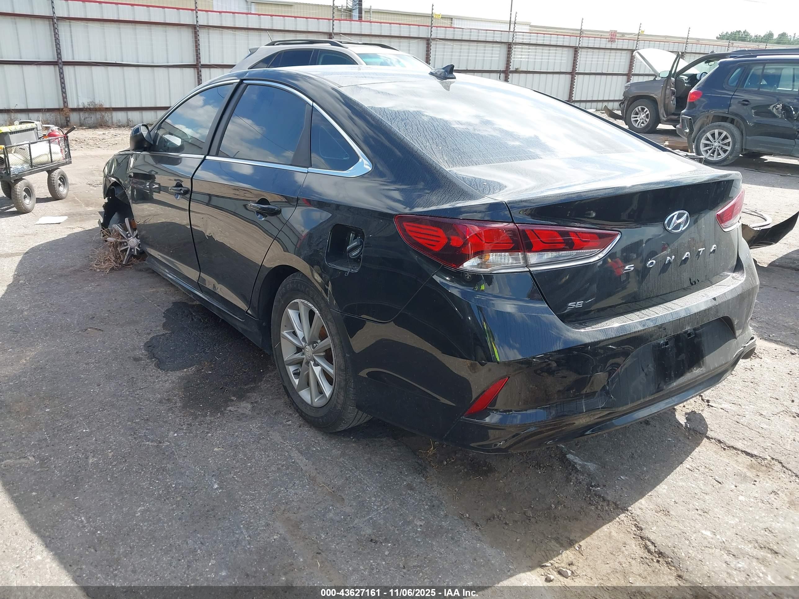 HYUNDAI SONATA image 3
