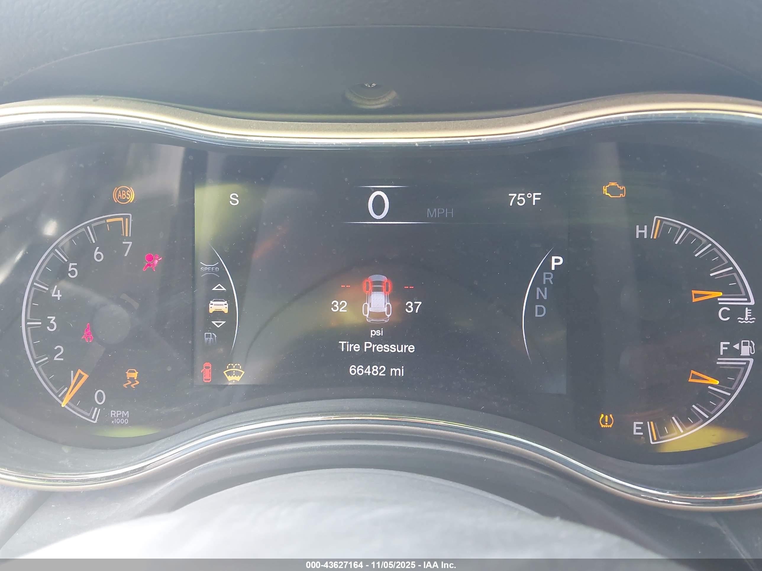 JEEP GRAND image 7