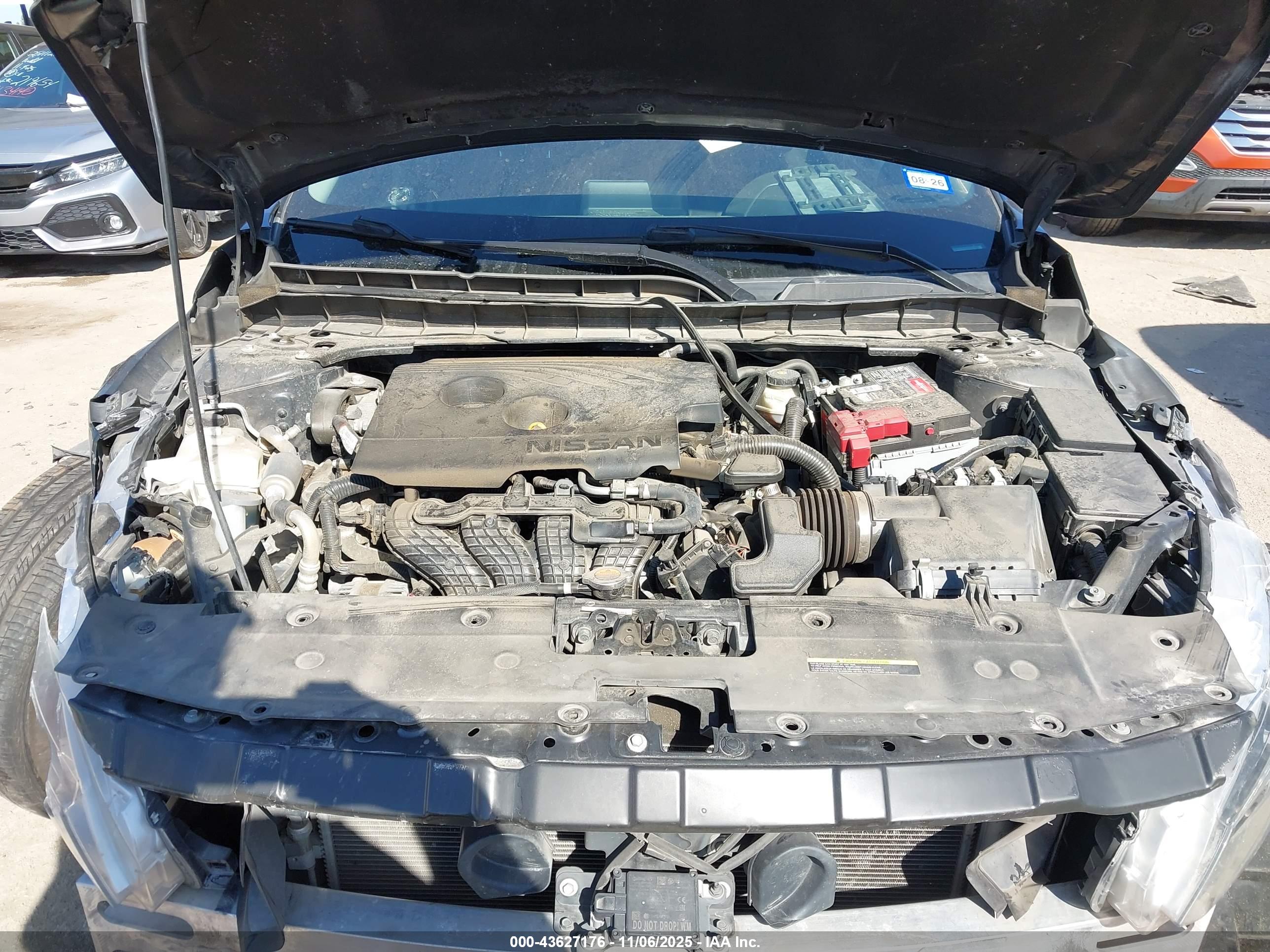 NISSAN ALTIMA image 10
