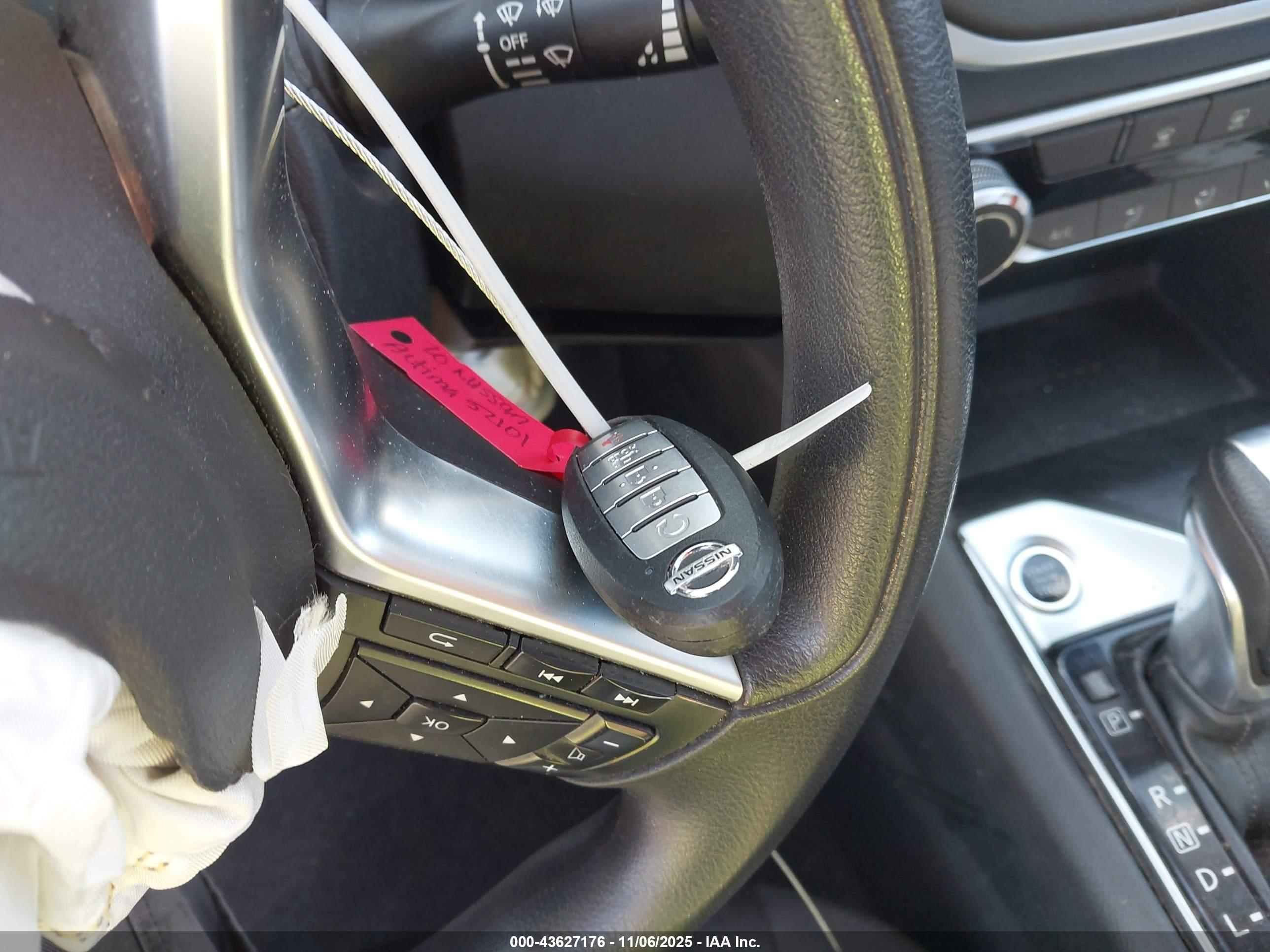 NISSAN ALTIMA image 11