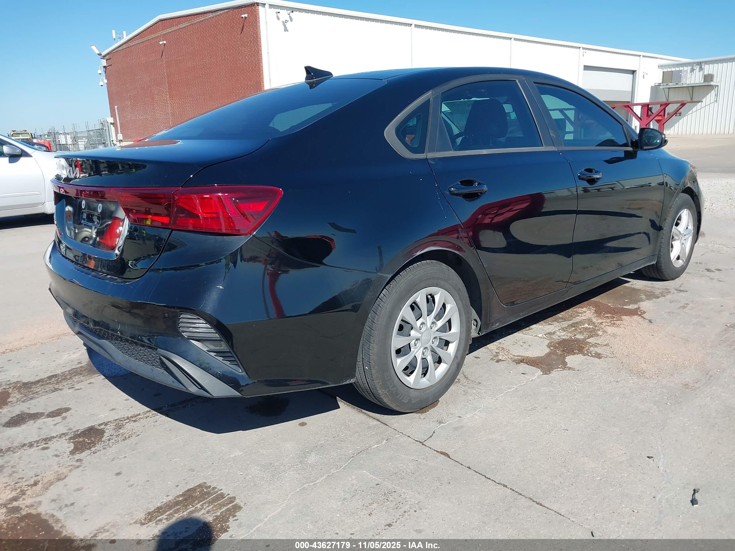 KIA FORTE image 4