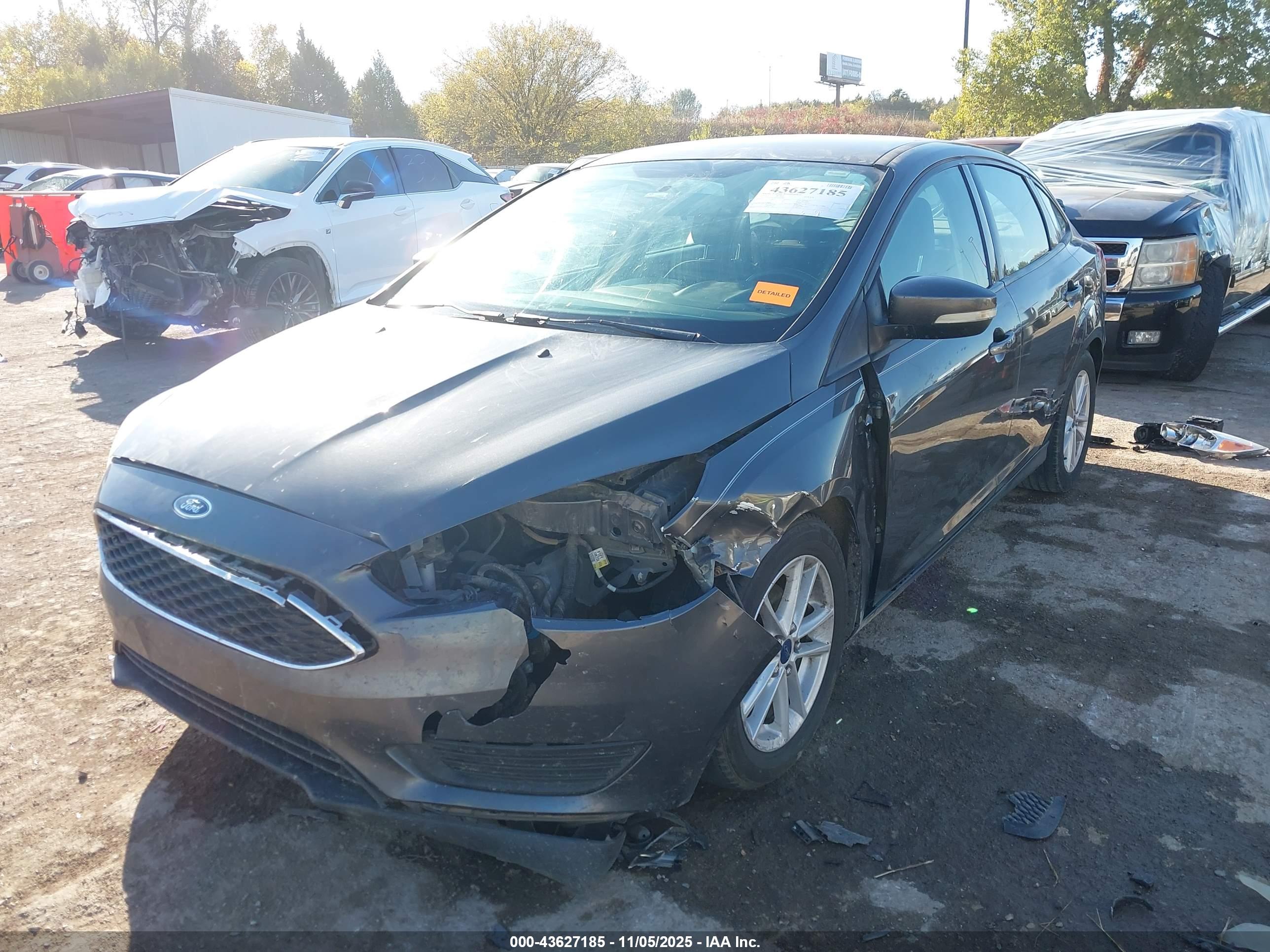FORD FOCUS image 2