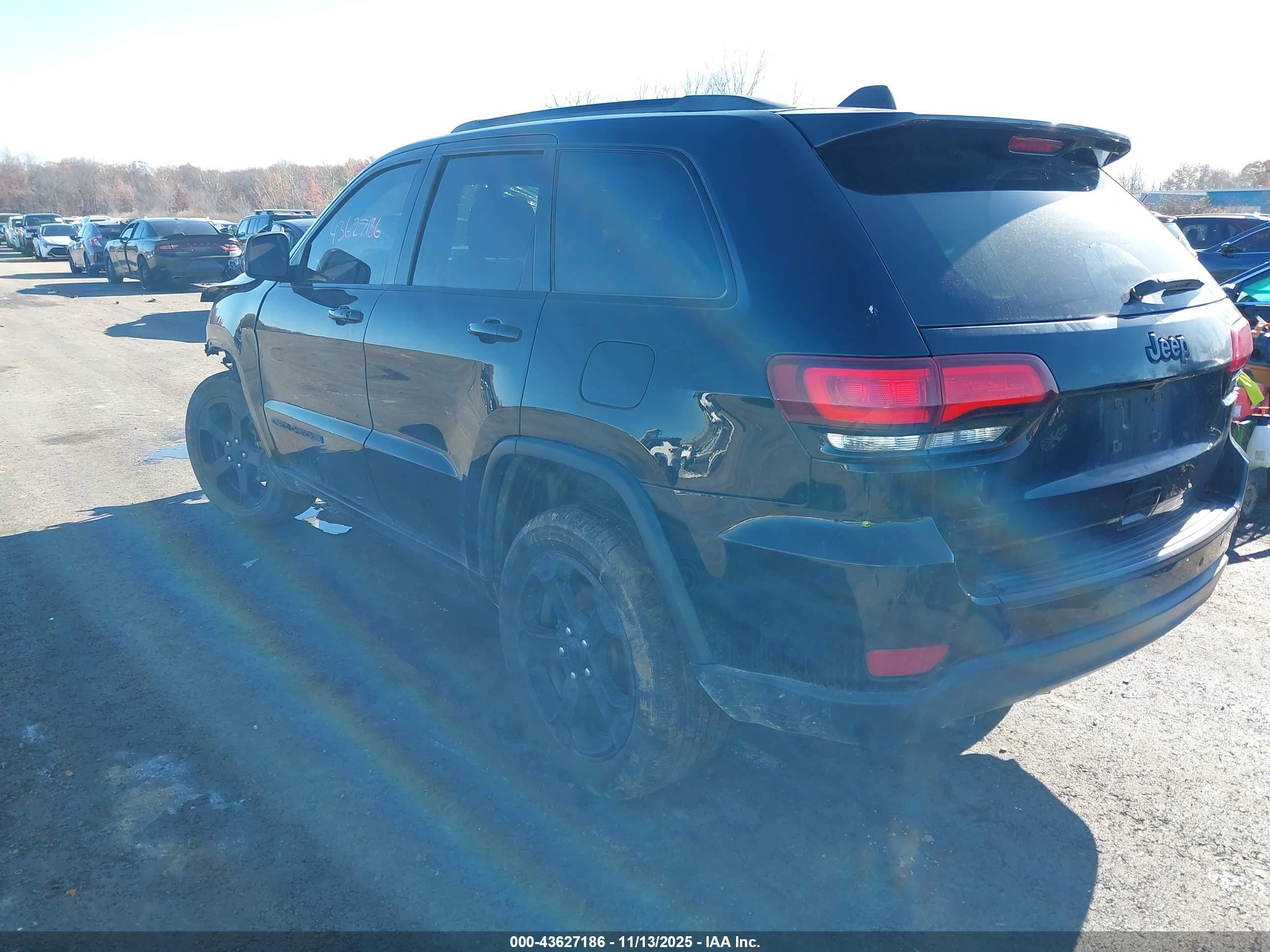 JEEP GRAND image 3