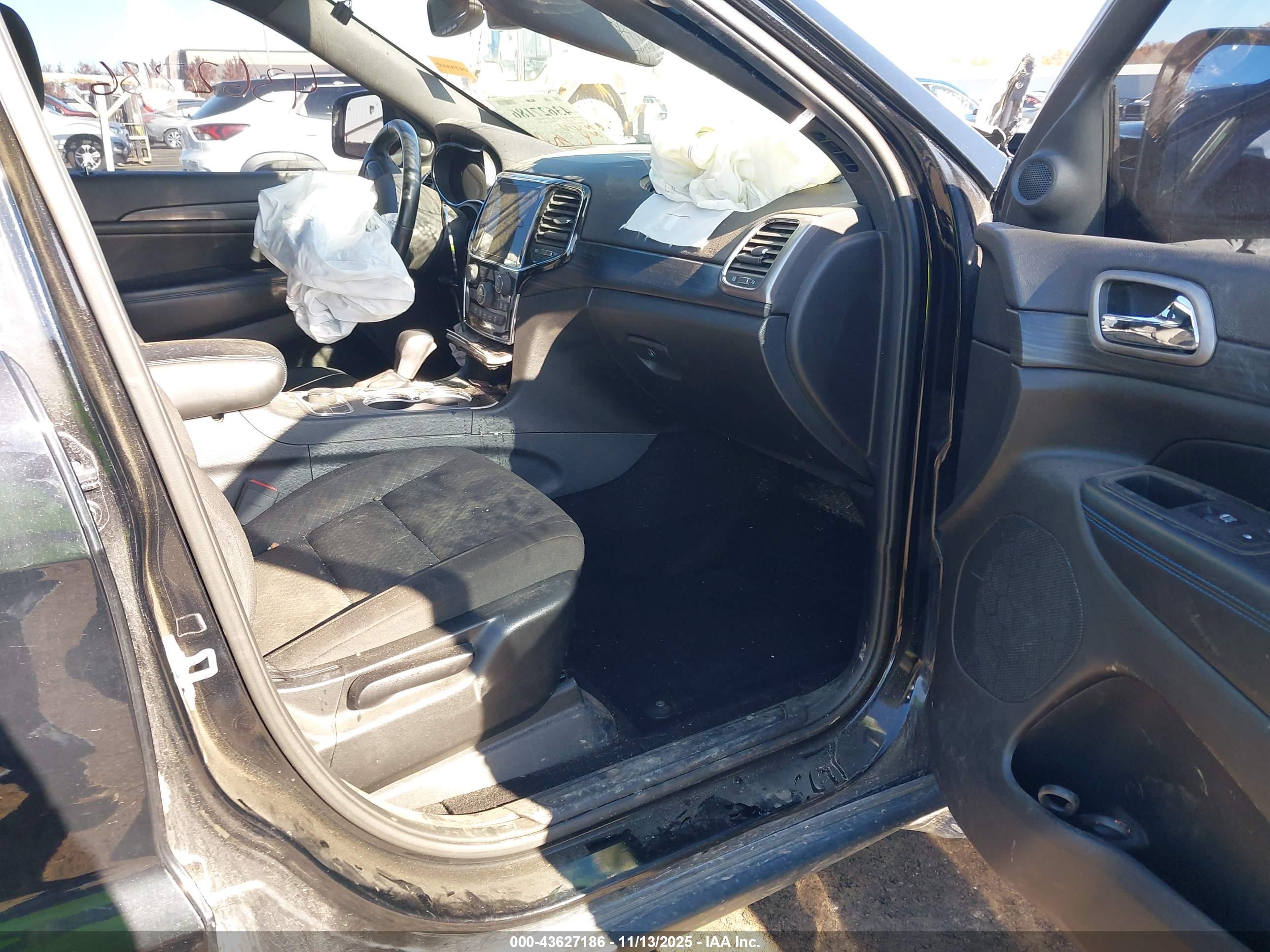 JEEP GRAND image 5