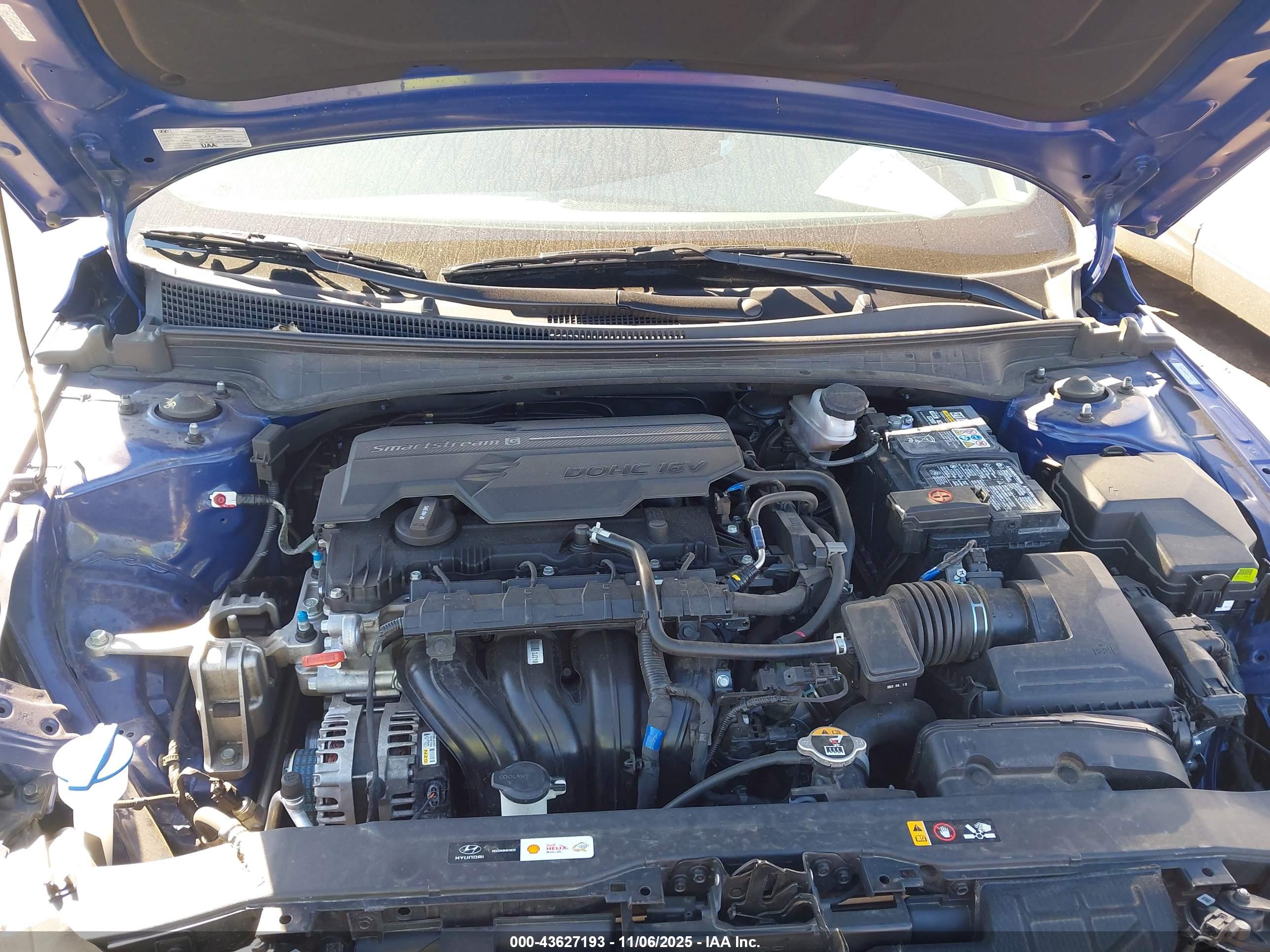 HYUNDAI ELANTRA image 10