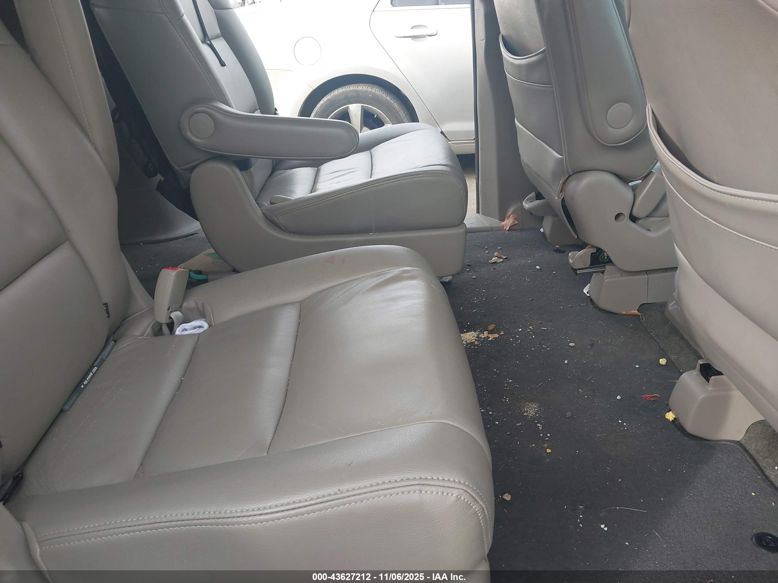HONDA ODYSSEY image 8