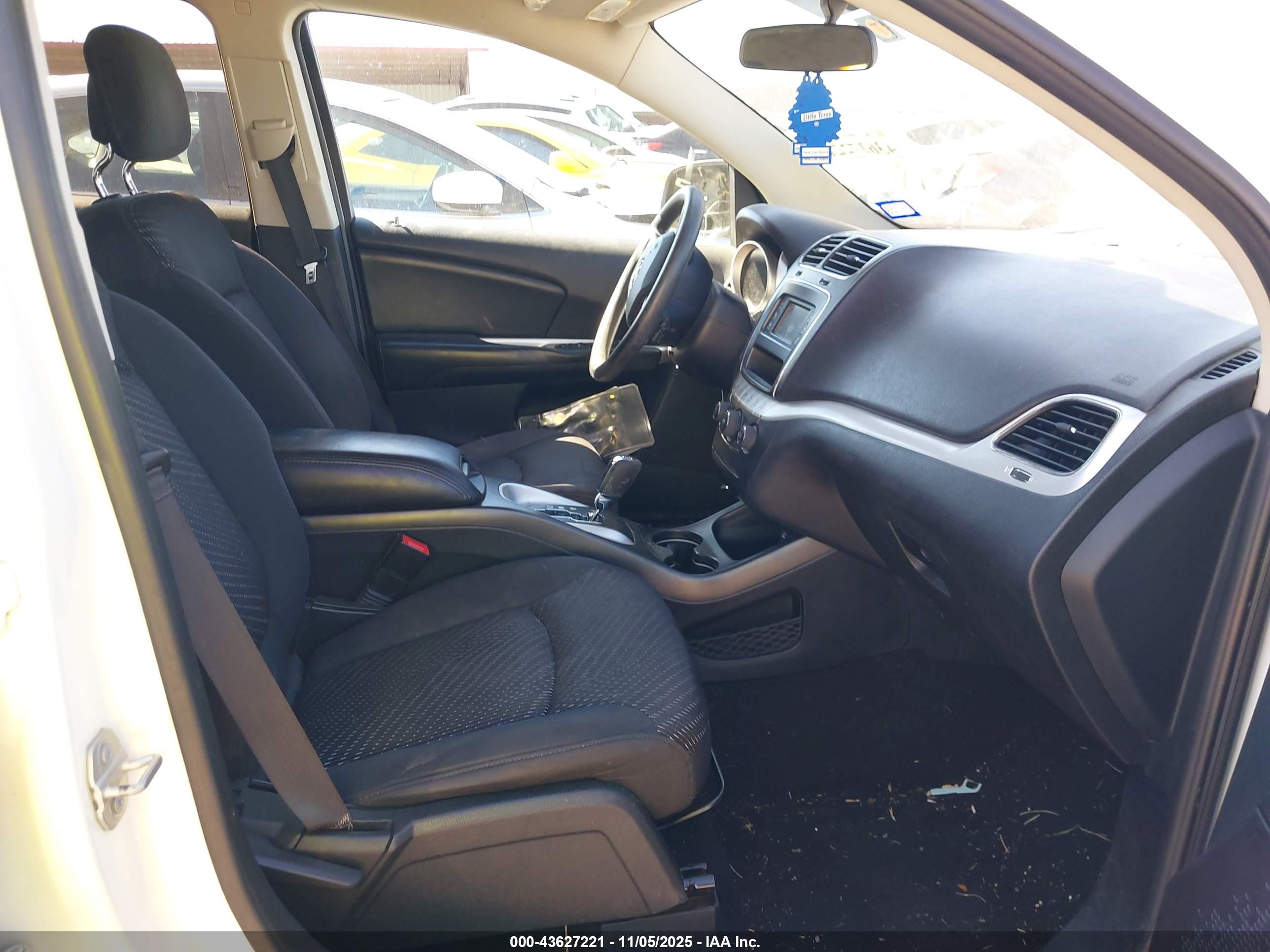 DODGE JOURNEY image 5