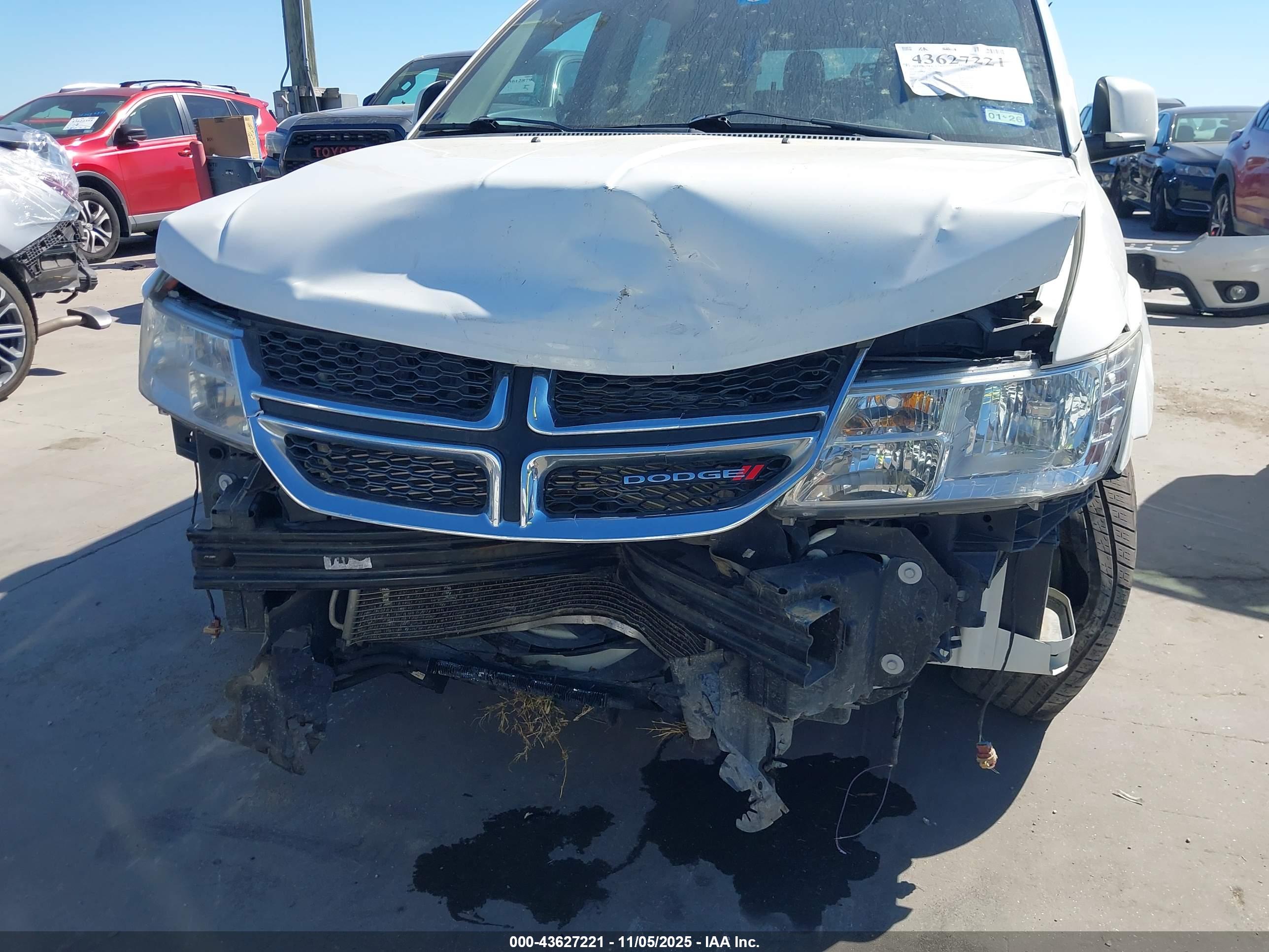 DODGE JOURNEY image 6