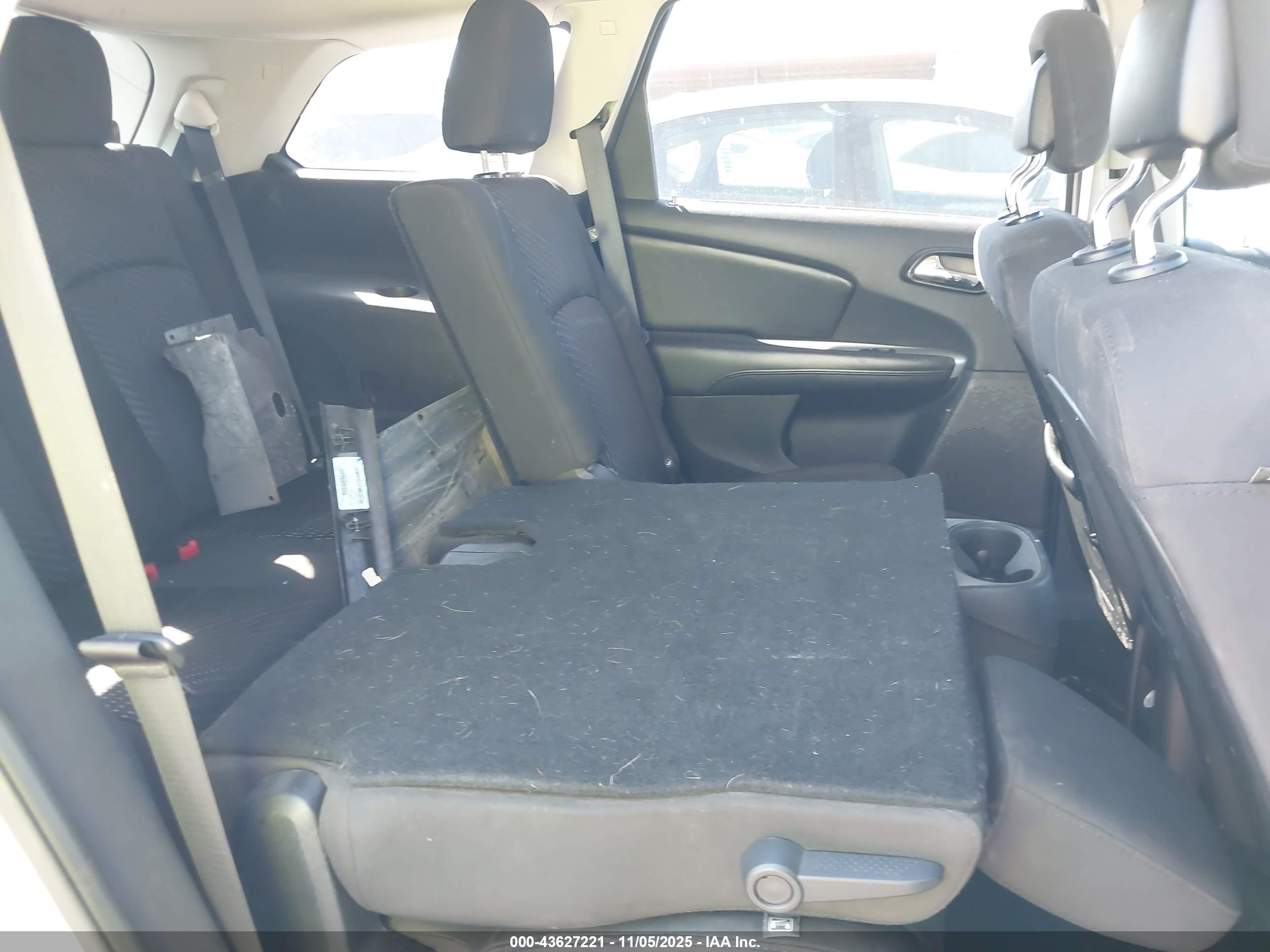 DODGE JOURNEY image 8