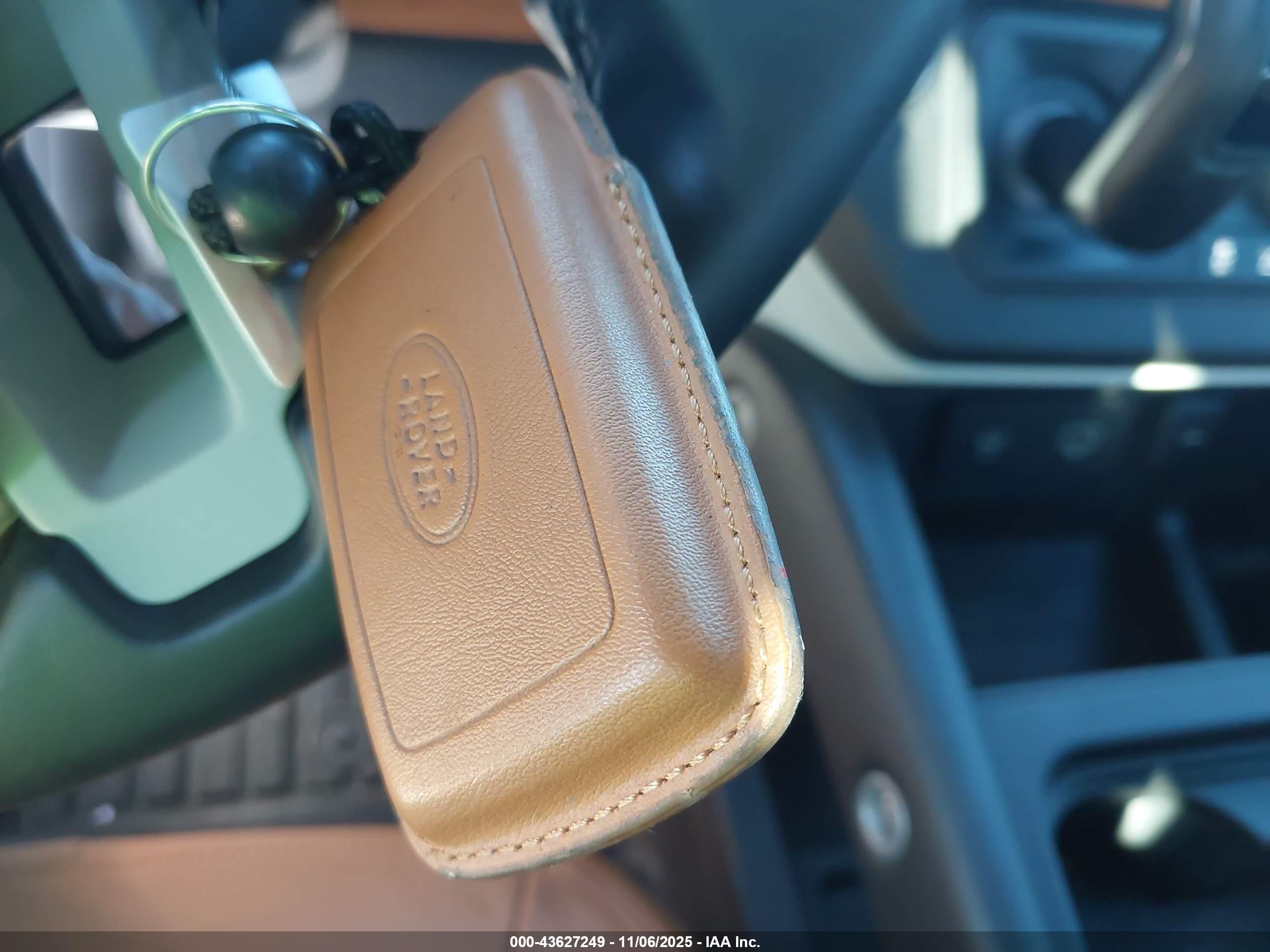 LAND ROVER image 11